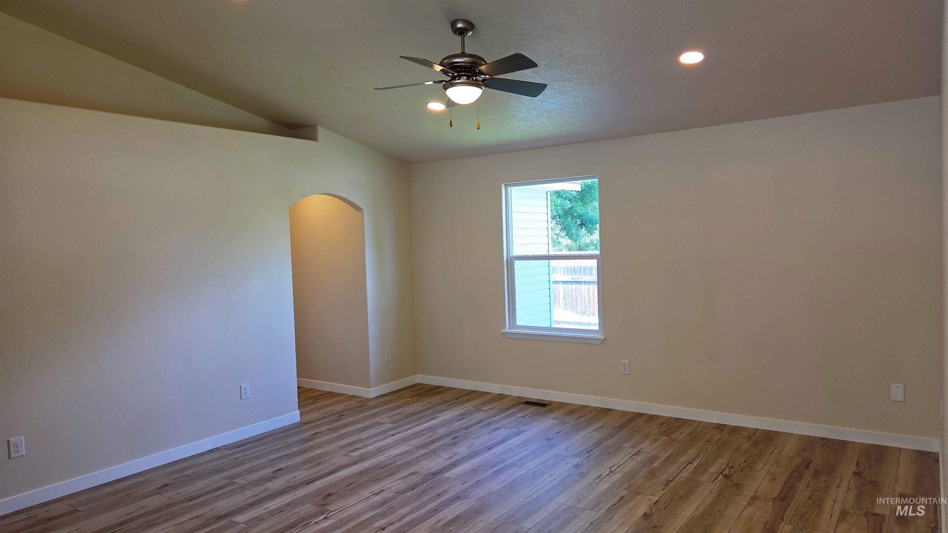 710 E Santolina, Kuna, Idaho 83634-2291, 3 Bedrooms, 2 Bathrooms, Residential For Sale, Price $379,000,MLS 98988355