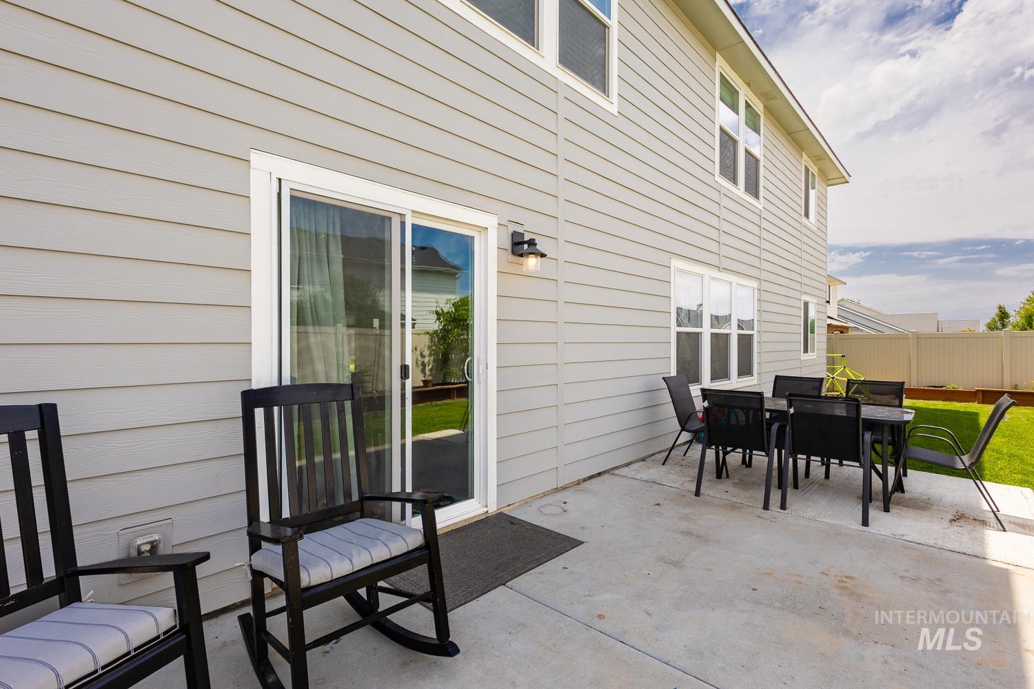 11648 W Indus, Star, Idaho 83669, 4 Bedrooms, 3 Bathrooms, Residential For Sale, Price $639,900,MLS 98988357