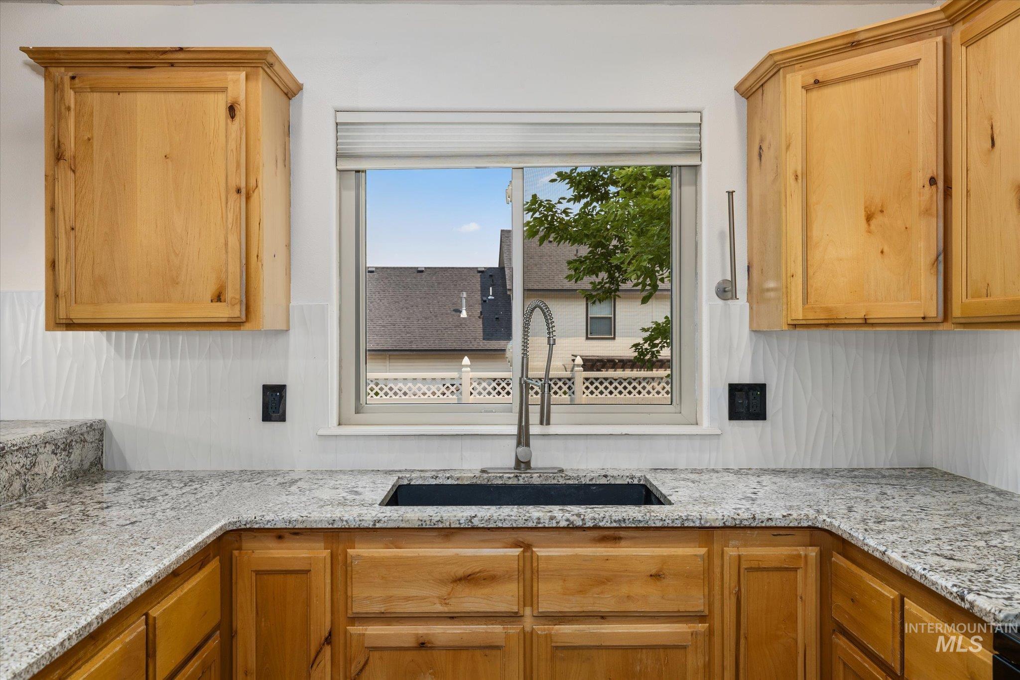 370 S Schober Loop, Nampa, Idaho 83686, 3 Bedrooms, 2 Bathrooms, Residential For Sale, Price $429,900, 98988358
