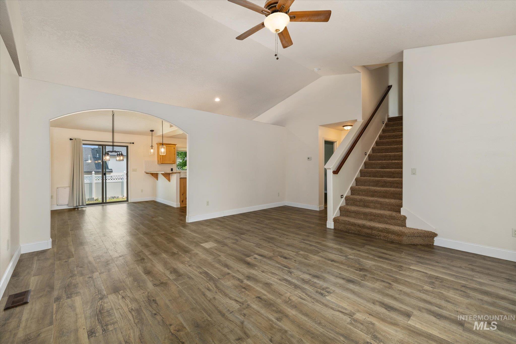 370 S Schober Loop, Nampa, Idaho 83686, 3 Bedrooms, 2 Bathrooms, Residential For Sale, Price $429,900, 98988358
