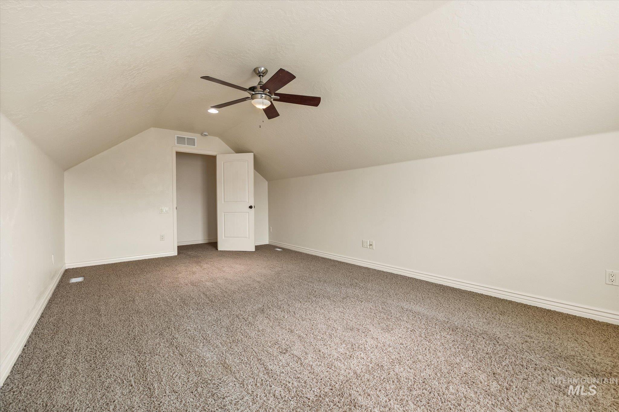 370 S Schober Loop, Nampa, Idaho 83686, 3 Bedrooms, 2 Bathrooms, Residential For Sale, Price $429,900, 98988358