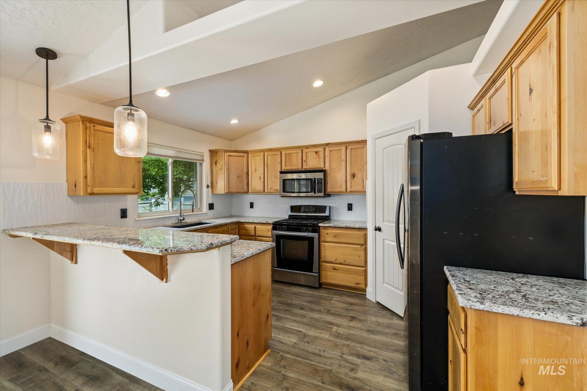 370 S Schober Loop, Nampa, Idaho 83686, 3 Bedrooms, 2 Bathrooms, Residential For Sale, Price $429,900, 98988358