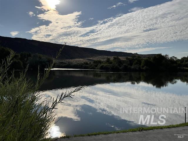 4778 River Road, Buhl, Idaho 83316, 2 Bedrooms, 1 Bathroom, Residential For Sale, Price $1,200,000,MLS 98988360