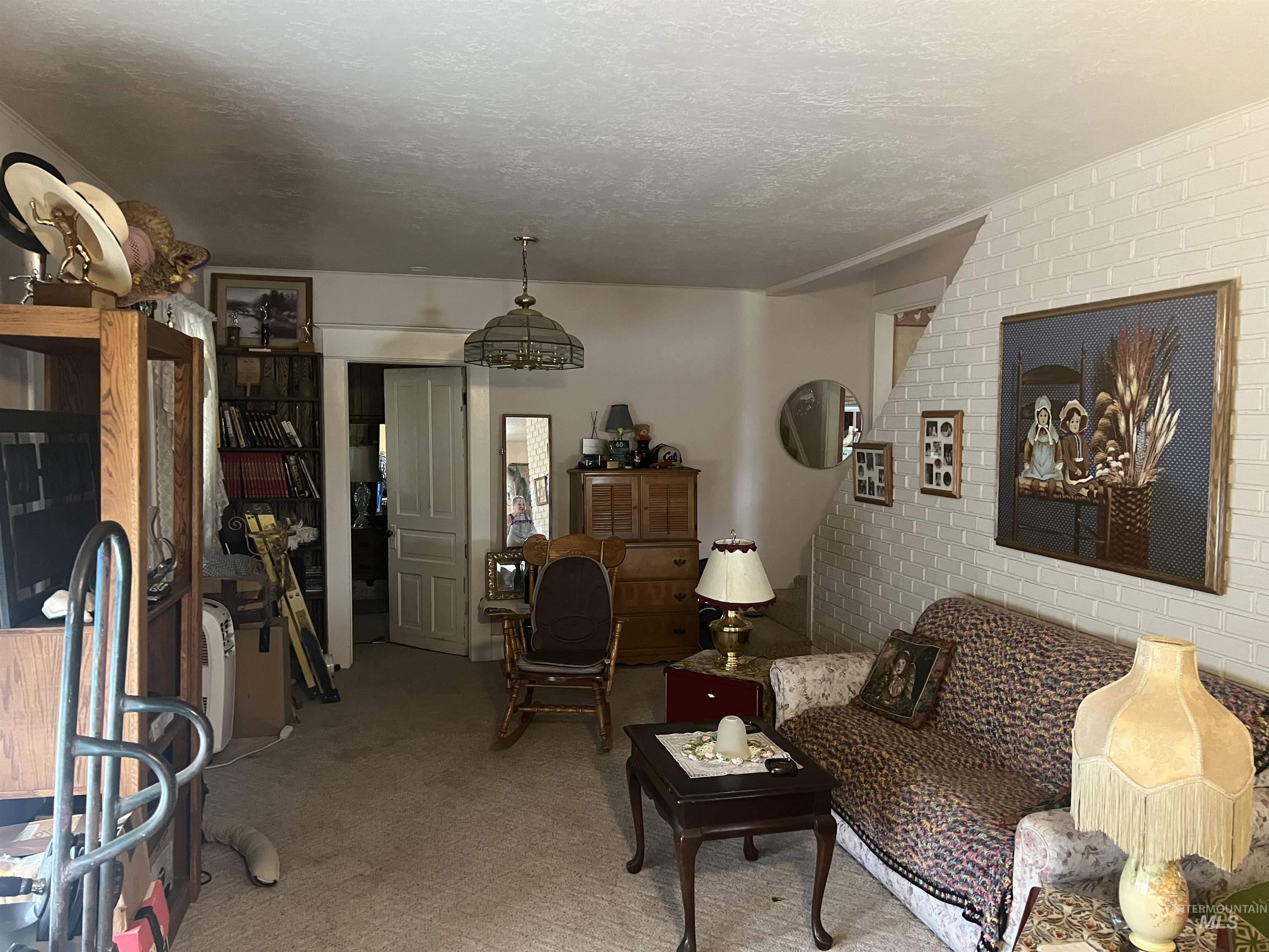 6810 Hwy 95, Fruitland, Idaho 83619, 3 Bedrooms, 1 Bathroom, Residential For Sale, Price $585,000,MLS 98988362