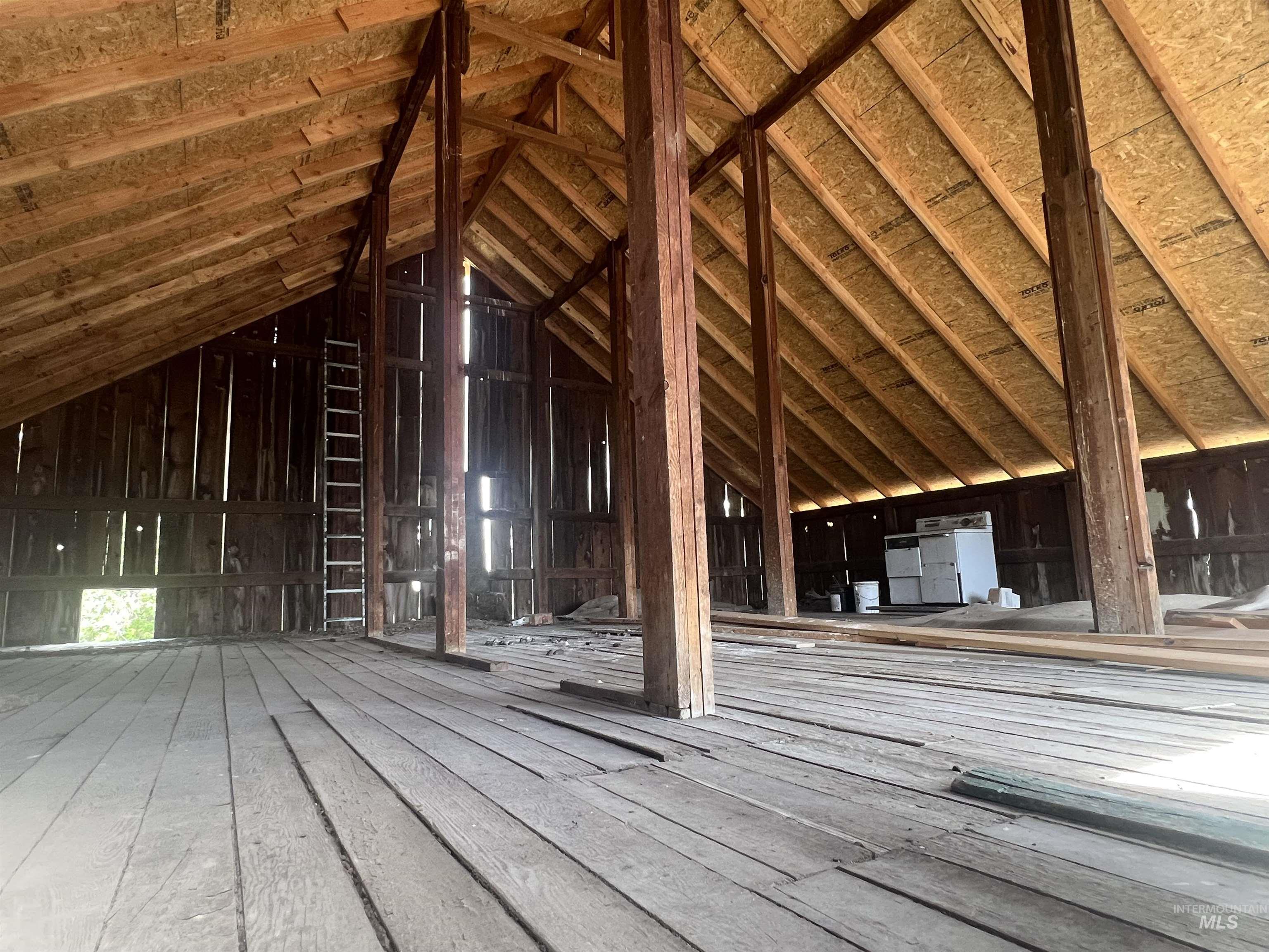 6810 Hwy 95, Fruitland, Idaho 83619, 3 Bedrooms, 1 Bathroom, Residential For Sale, Price $585,000,MLS 98988362