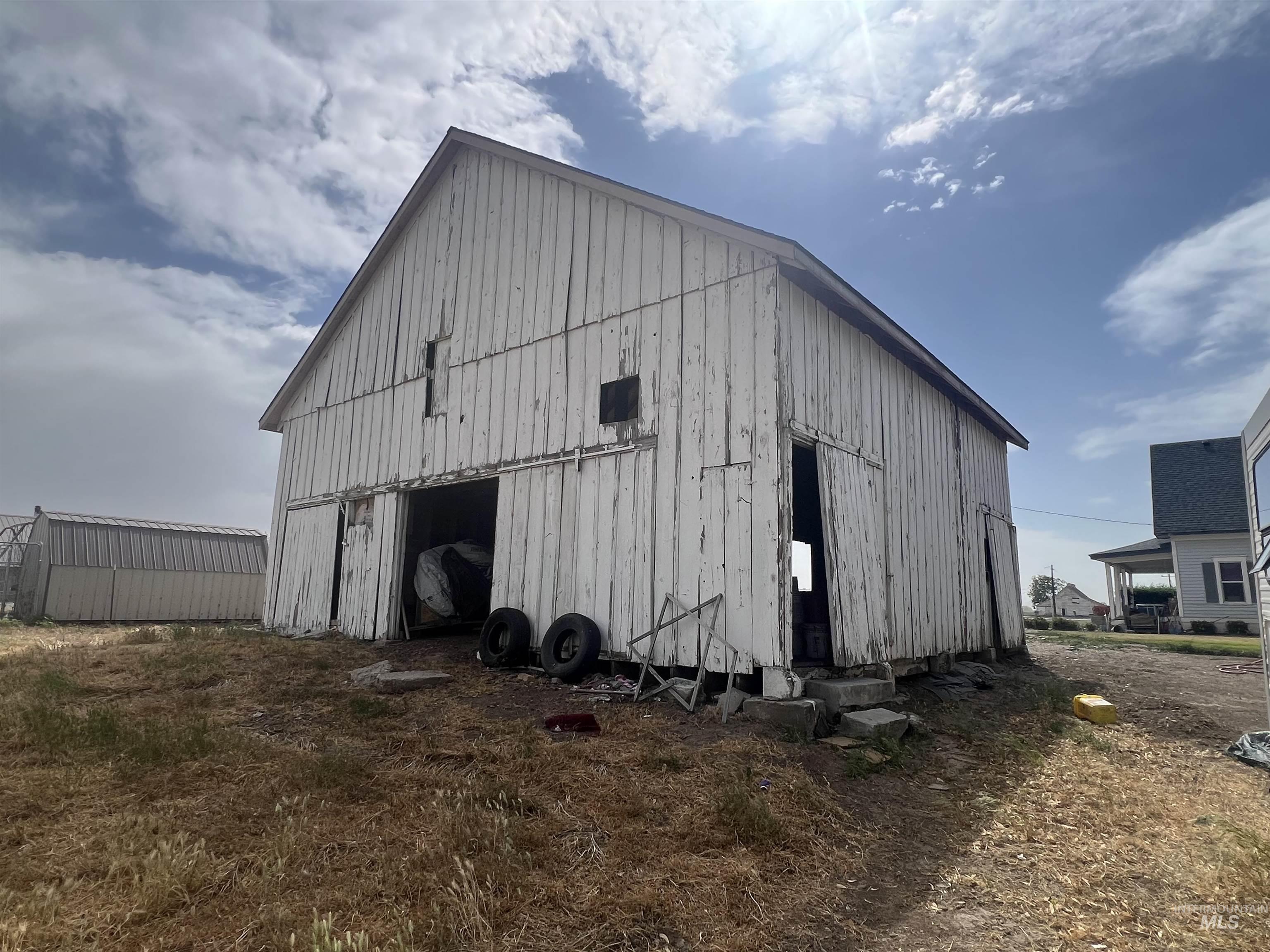 6810 Hwy 95, Fruitland, Idaho 83619, 3 Bedrooms, 1 Bathroom, Residential For Sale, Price $585,000,MLS 98988362