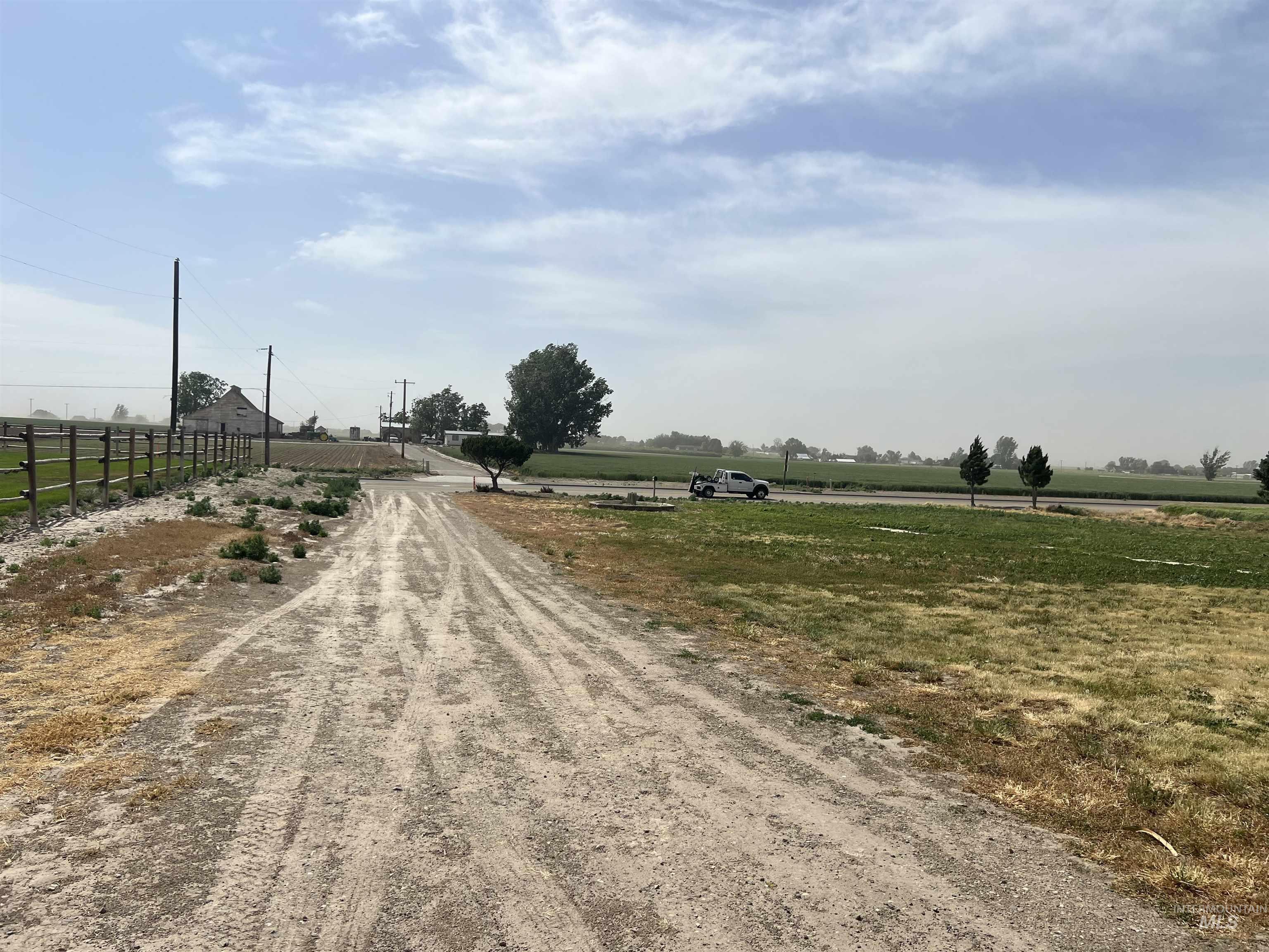 6810 Hwy 95, Fruitland, Idaho 83619, 3 Bedrooms, 1 Bathroom, Residential For Sale, Price $585,000,MLS 98988362