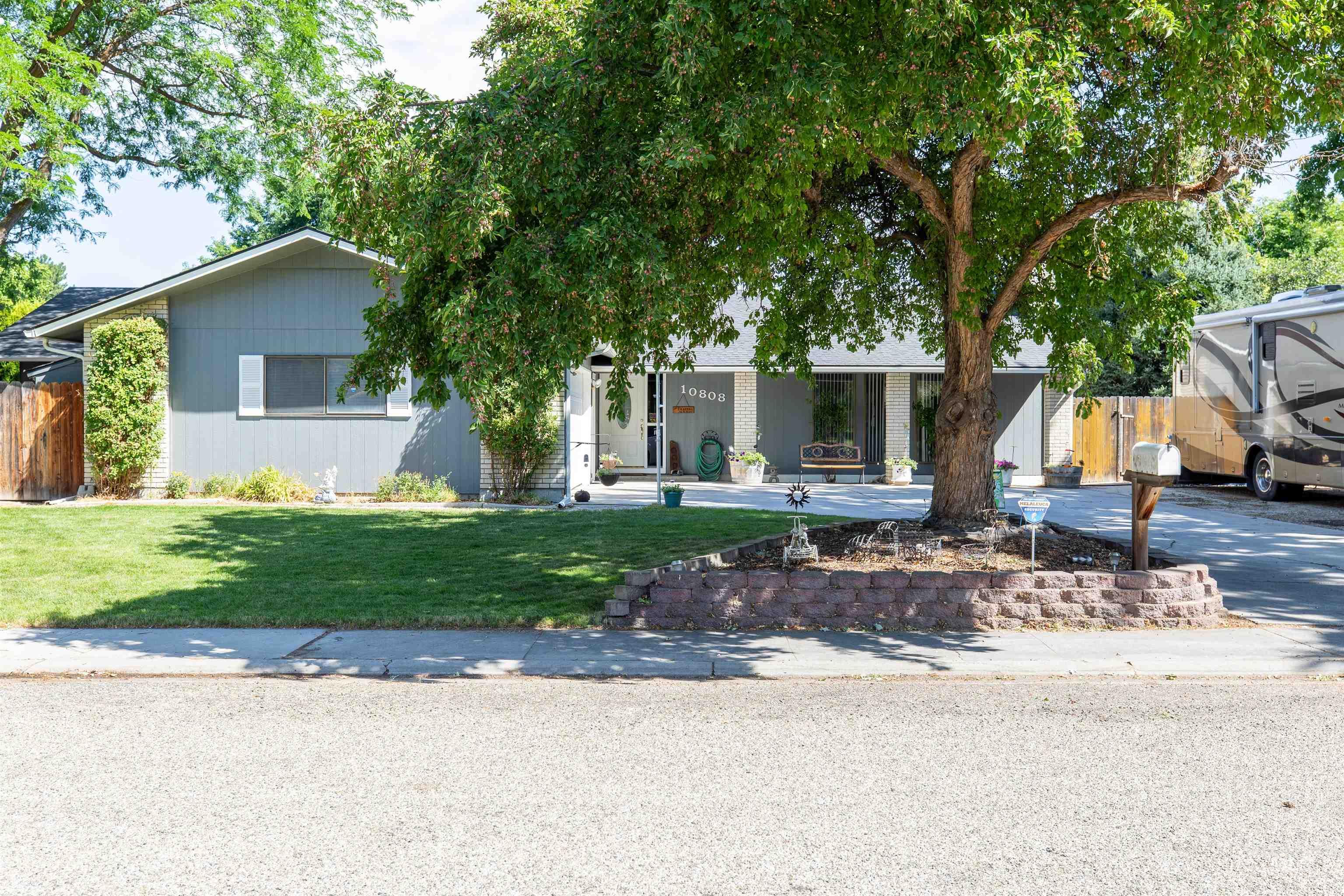 10808 W Reutzel Drive, Boise, Idaho 83709, 5 Bedrooms, 3 Bathrooms, Residential For Sale, Price $648,500,MLS 98988366