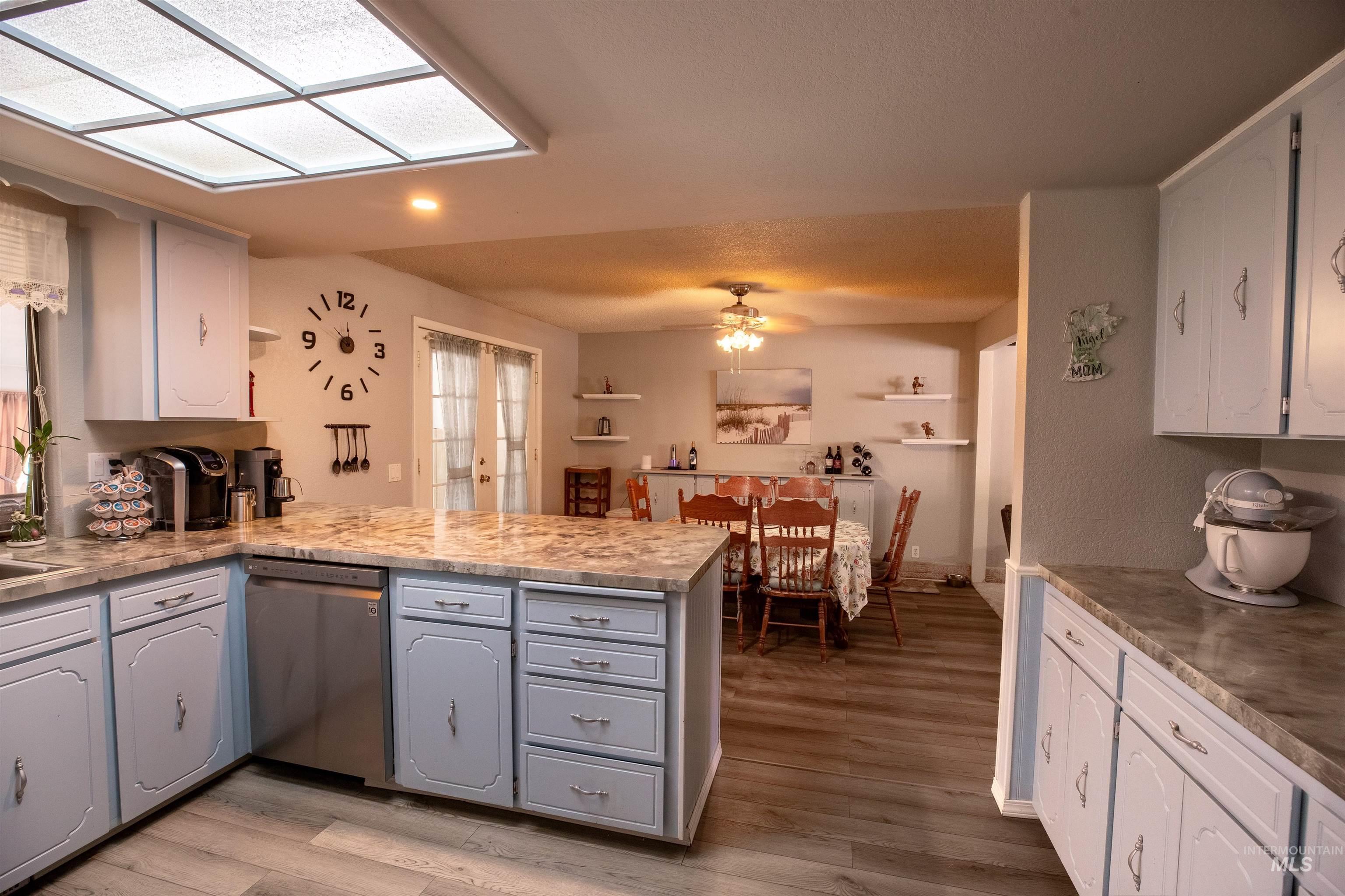10808 W Reutzel Drive, Boise, Idaho 83709, 5 Bedrooms, 3 Bathrooms, Residential For Sale, Price $648,500,MLS 98988366