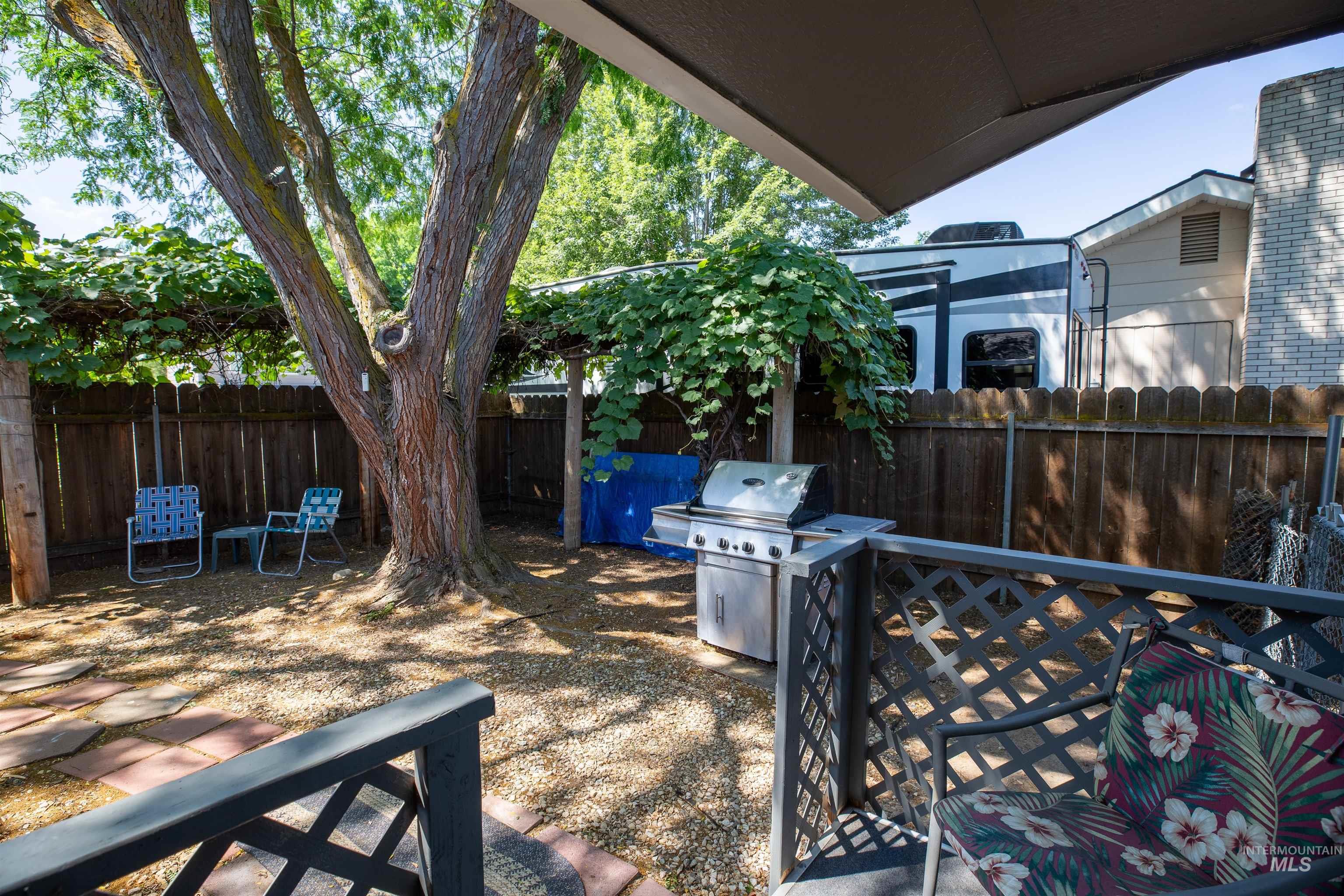 10808 W Reutzel Drive, Boise, Idaho 83709, 5 Bedrooms, 3 Bathrooms, Residential For Sale, Price $648,500,MLS 98988366