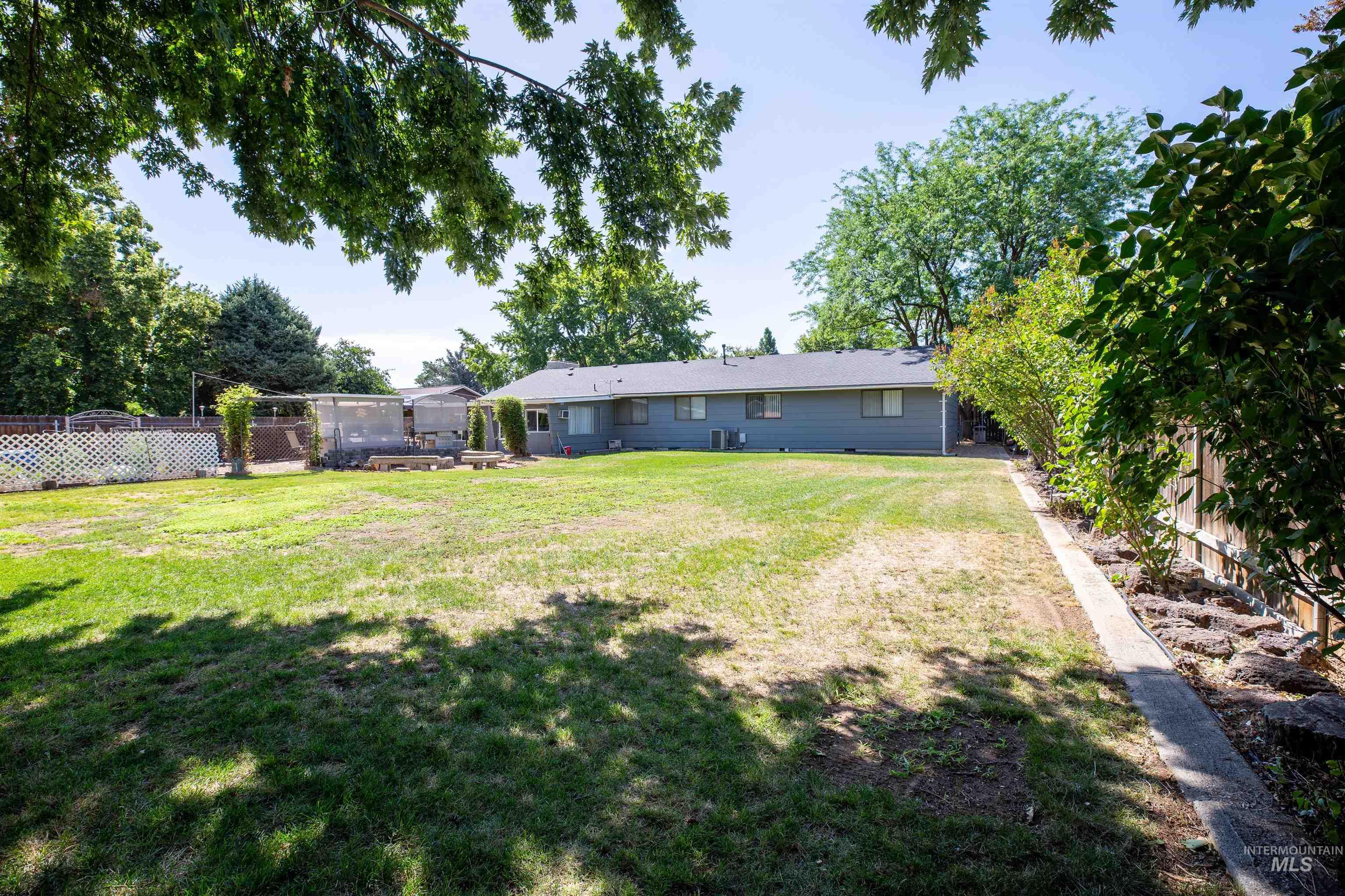 10808 W Reutzel Drive, Boise, Idaho 83709, 5 Bedrooms, 3 Bathrooms, Residential For Sale, Price $648,500,MLS 98988366