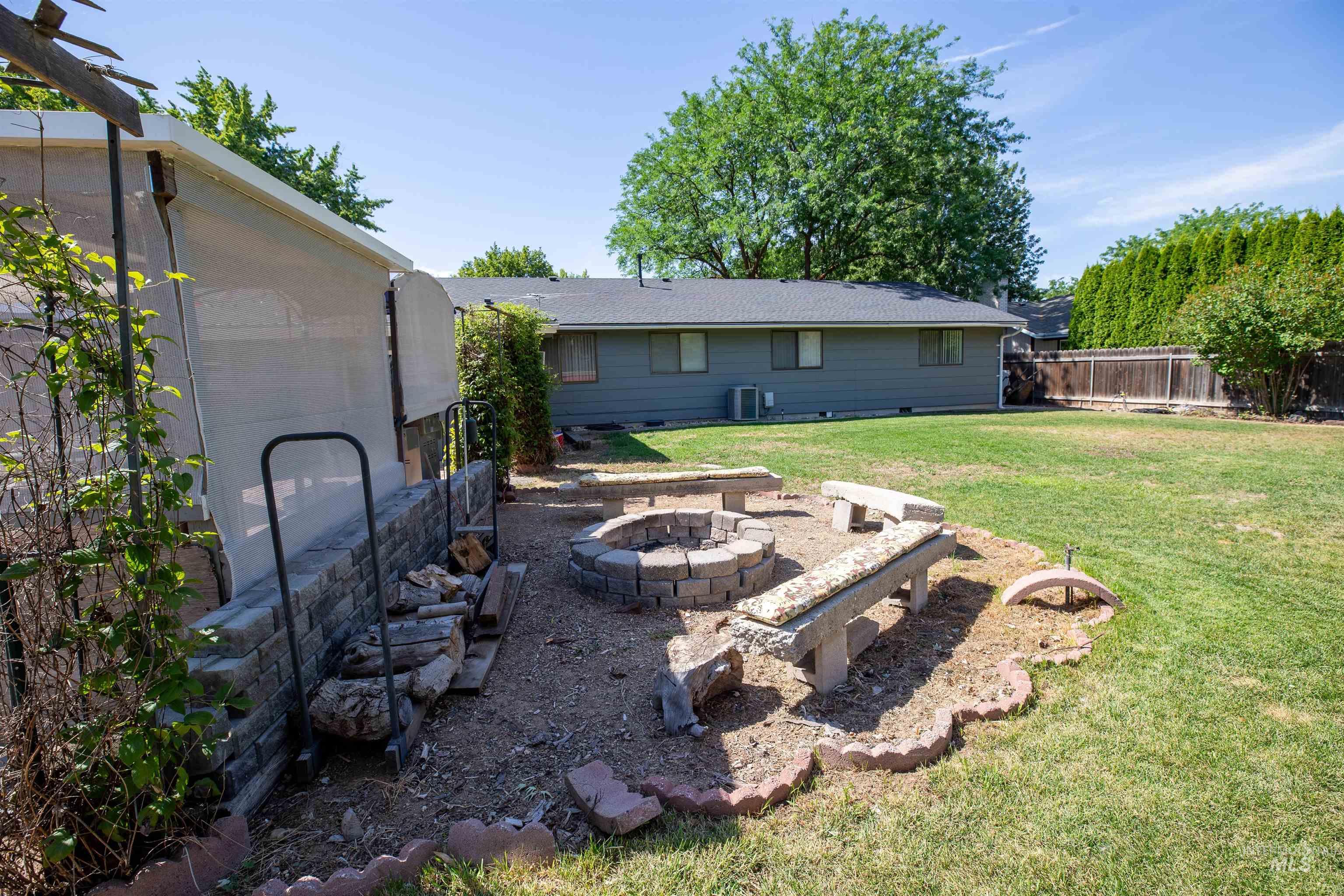 10808 W Reutzel Drive, Boise, Idaho 83709, 5 Bedrooms, 3 Bathrooms, Residential For Sale, Price $648,500,MLS 98988366