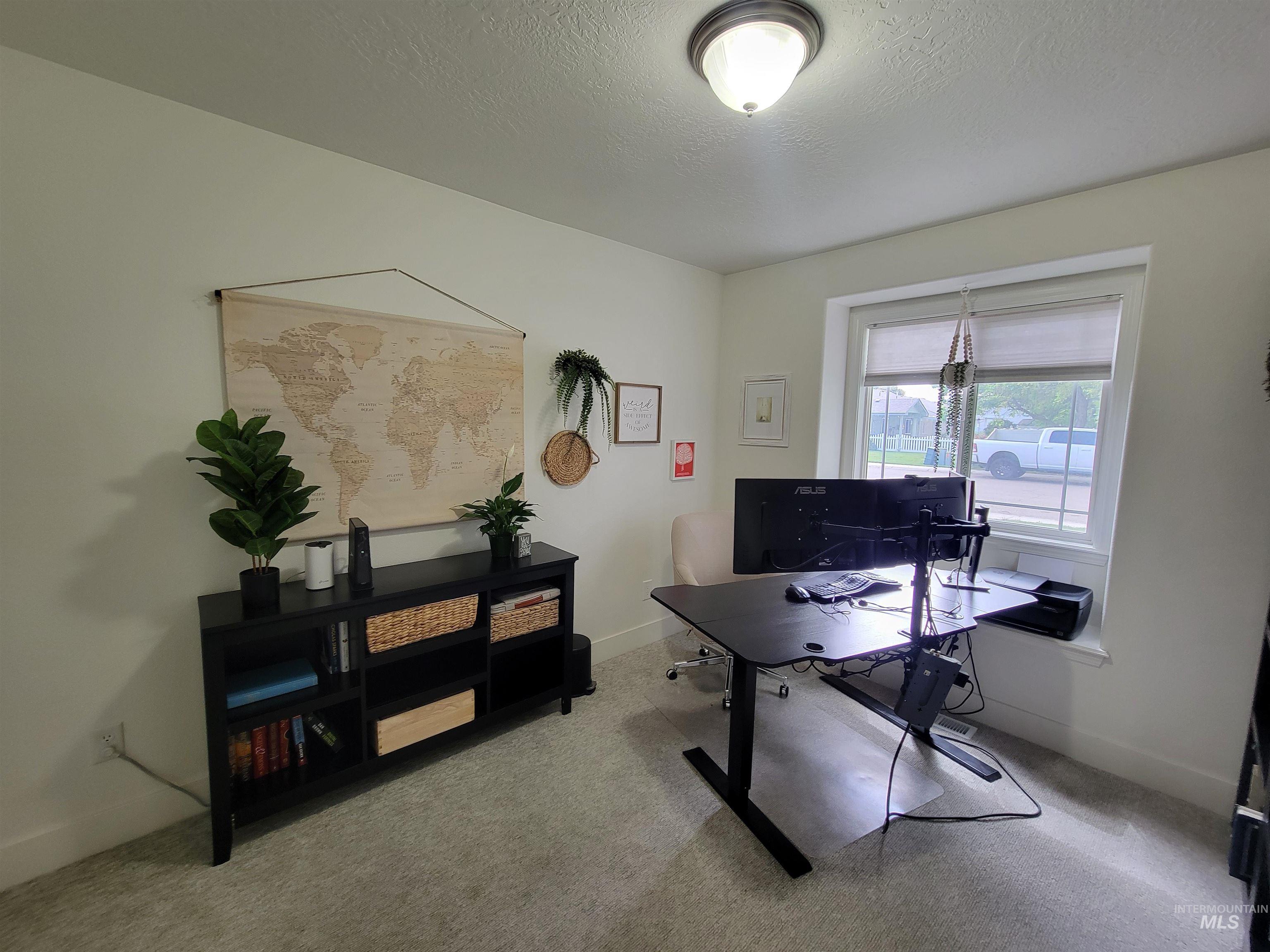 230 Sherwood Rd, Middleton, Idaho 83644, 3 Bedrooms, 2 Bathrooms, Residential For Sale, Price $379,900,MLS 98988375