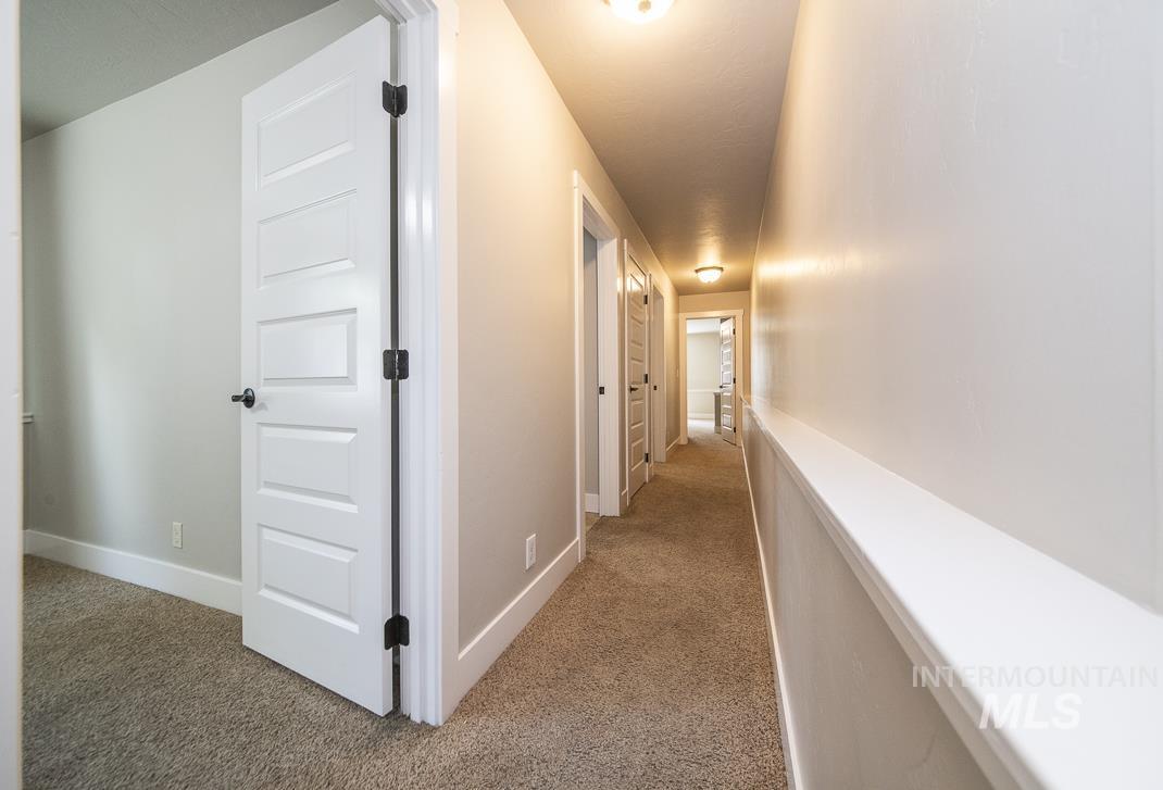 6215 W York, Boise, Idaho 83704, 4 Bedrooms, 2.5 Bathrooms, Residential For Sale, Price $419,900,MLS 98988376