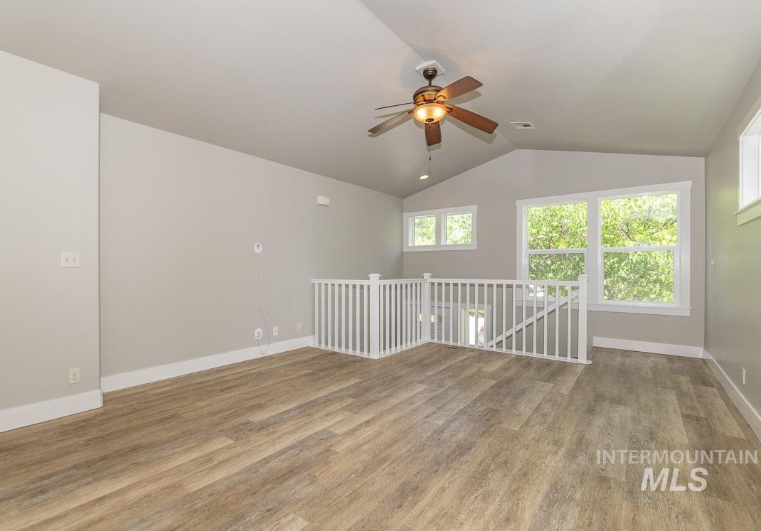 6215 W York, Boise, Idaho 83704, 4 Bedrooms, 2.5 Bathrooms, Residential For Sale, Price $419,900,MLS 98988376