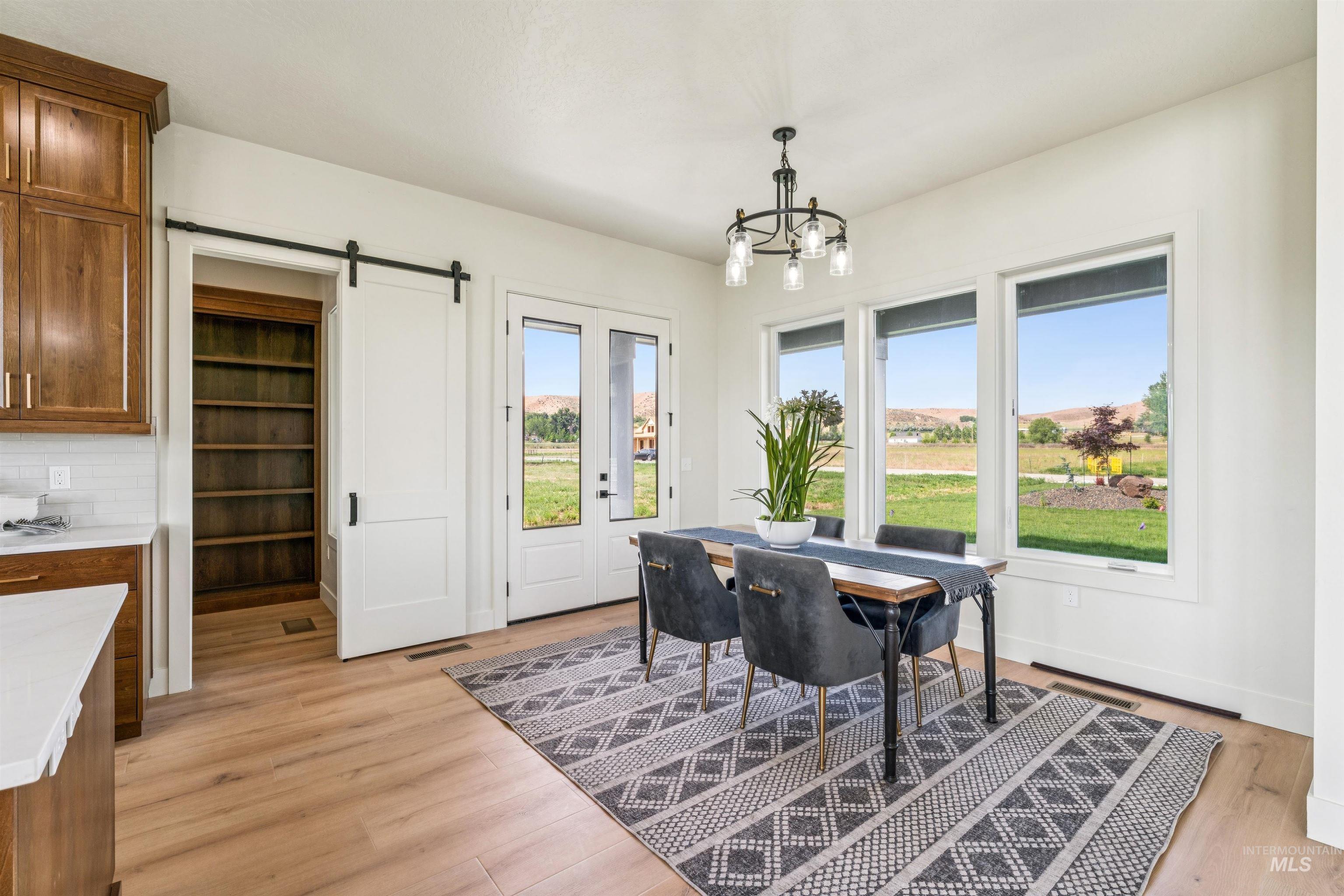 3990 Eleanor Ln, Emmett, Idaho 83617, 3 Bedrooms, 3.5 Bathrooms, Residential For Sale, Price $1,050,000,MLS 98988377