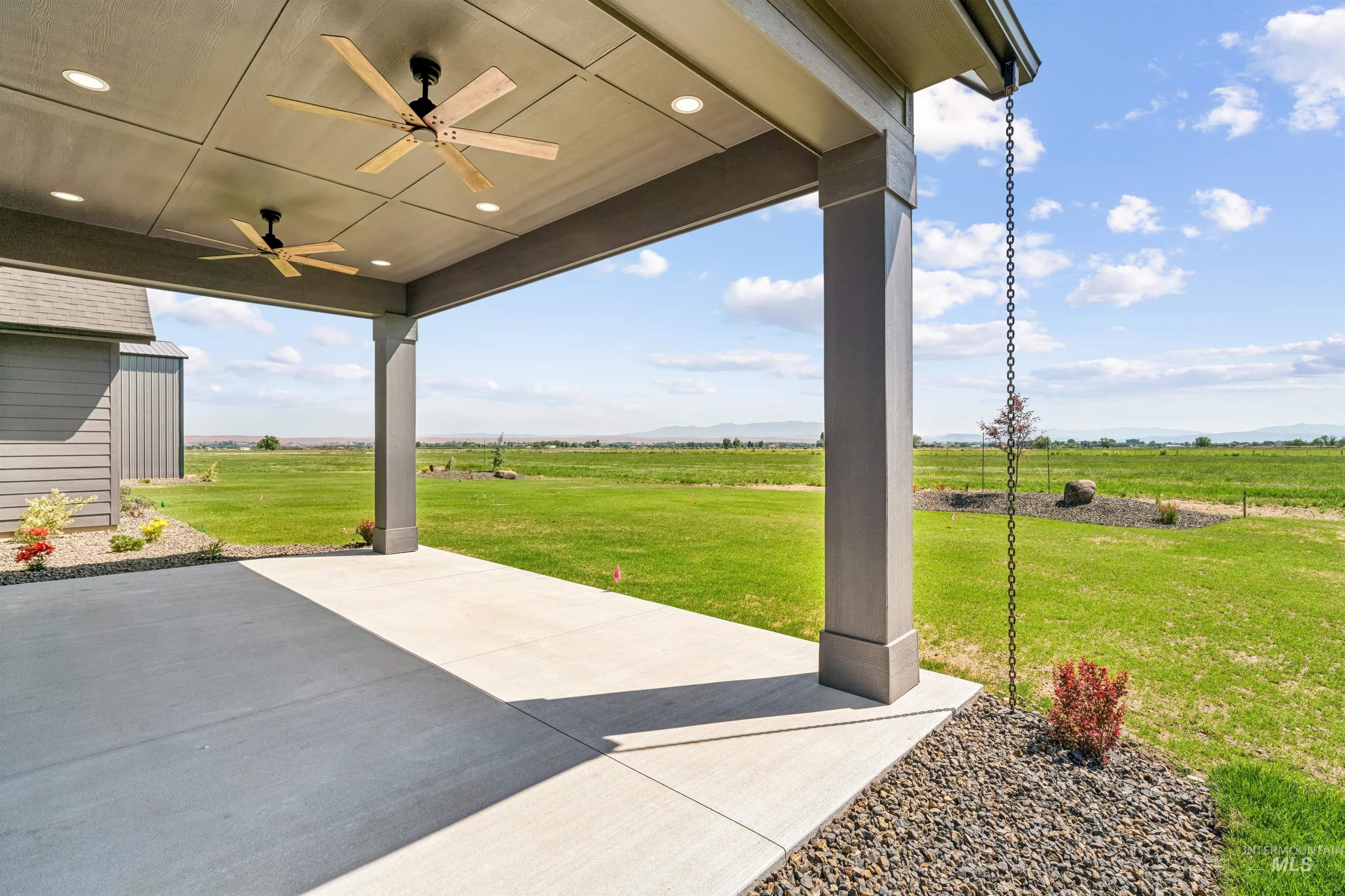 3990 Eleanor Ln, Emmett, Idaho 83617, 3 Bedrooms, 3.5 Bathrooms, Residential For Sale, Price $1,050,000,MLS 98988377
