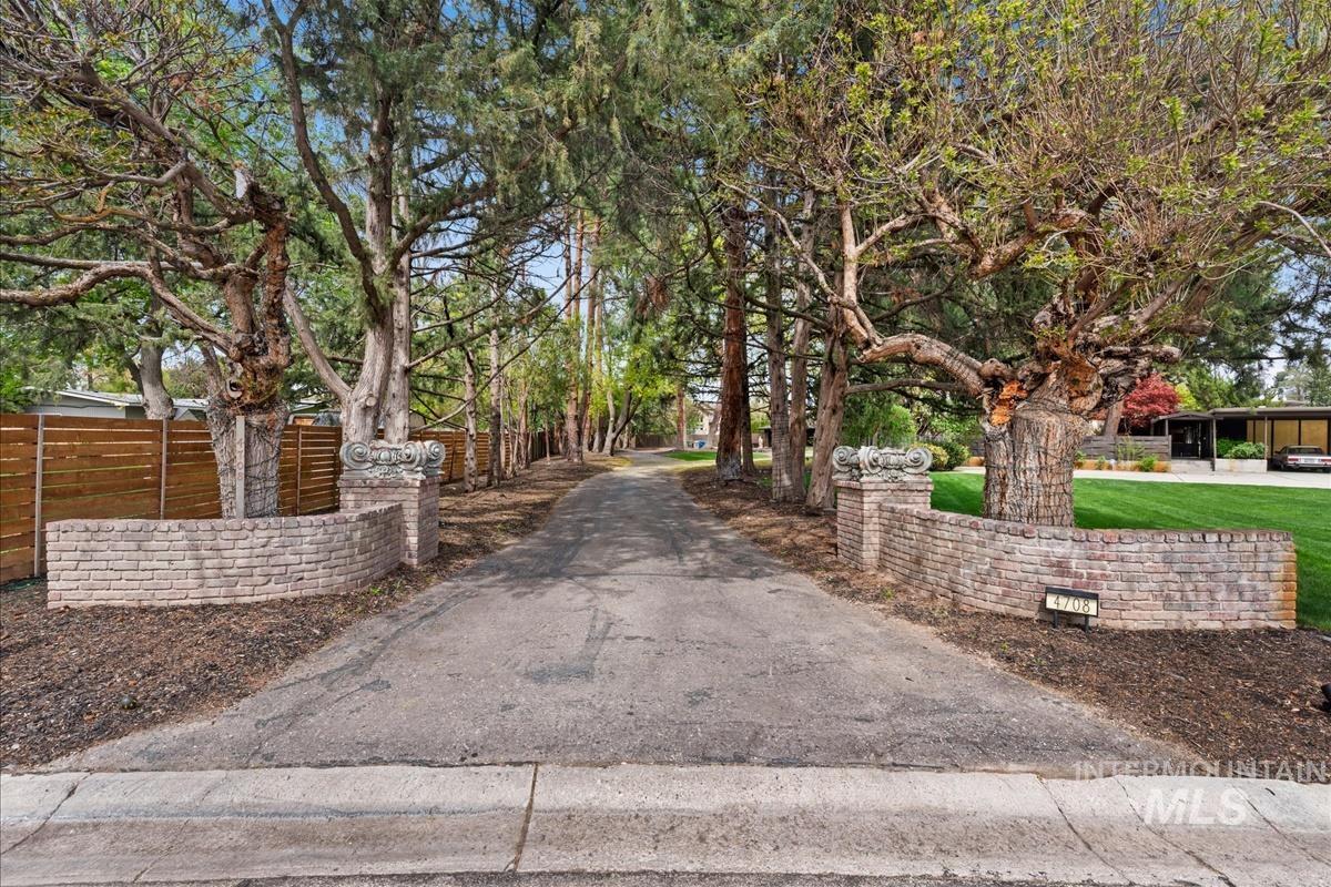 4708 W Hillcrest View Dr, Boise, Idaho 83705, 3 Bedrooms, 3.5 Bathrooms, Residential For Sale, Price $3,485,000,MLS 98988378