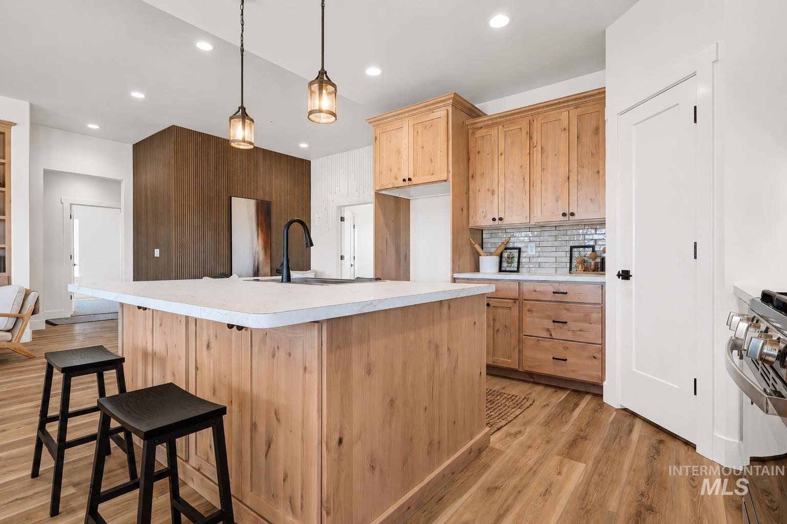 2417 Jackson St, Jerome, Idaho 83338, 3 Bedrooms, 2 Bathrooms, Residential For Sale, Price $429,000,MLS 98988381
