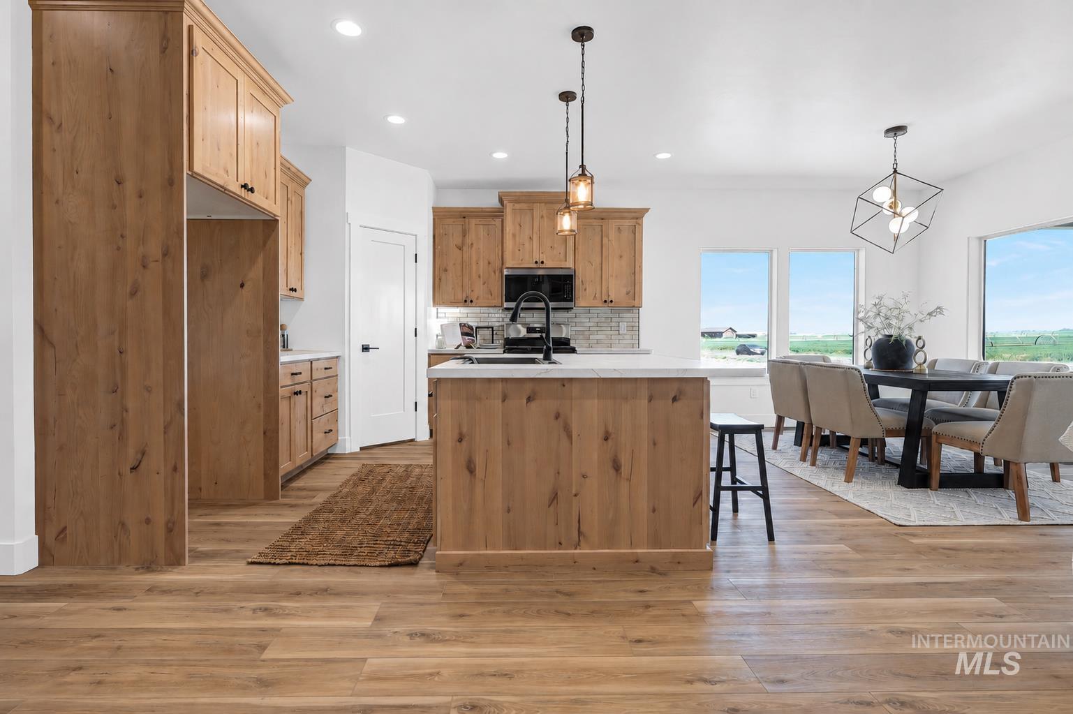 2417 Jackson St, Jerome, Idaho 83338, 3 Bedrooms, 2 Bathrooms, Residential For Sale, Price $429,000,MLS 98988381
