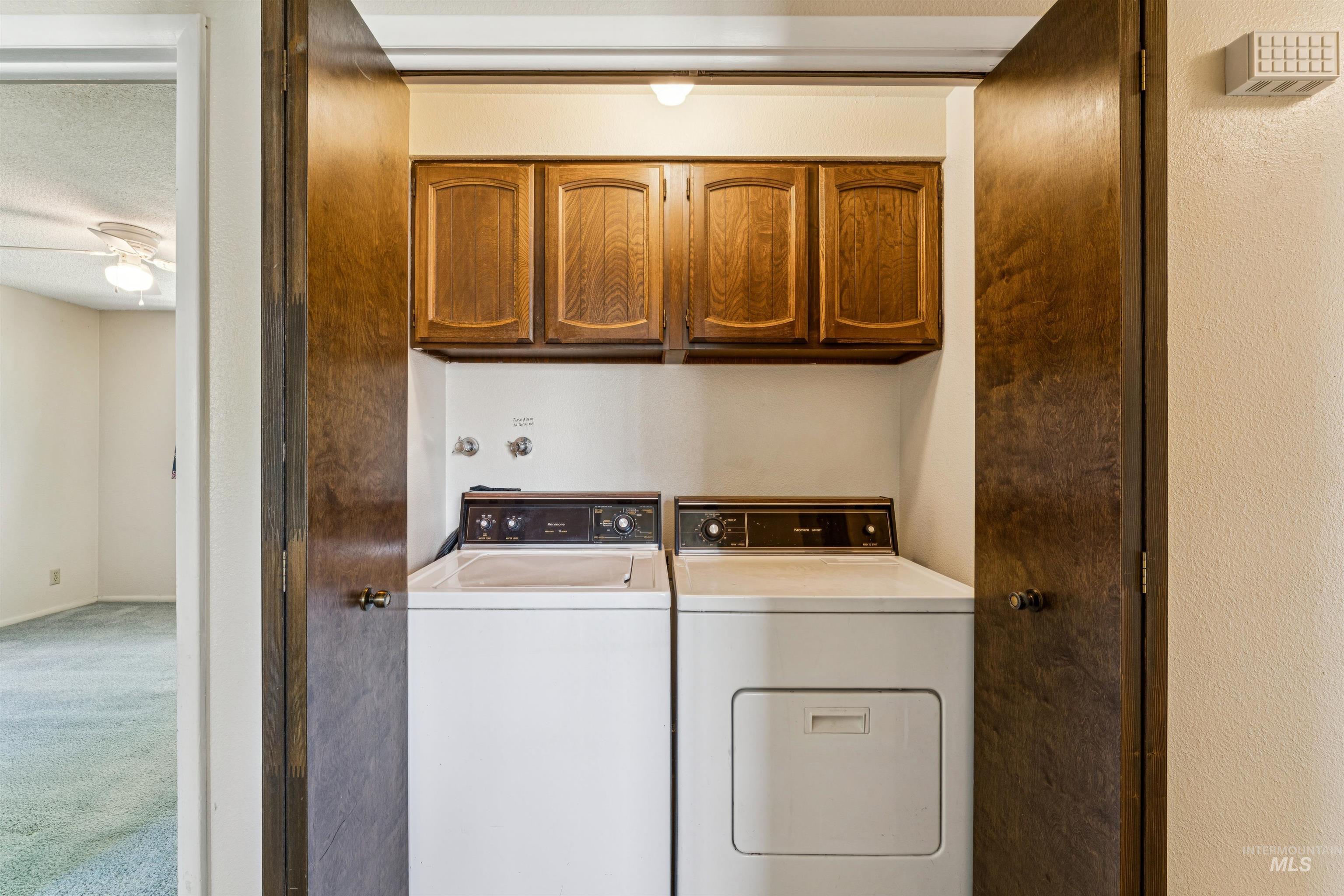 1057 Sweetwood, Nampa, Idaho 83651, 3 Bedrooms, 2 Bathrooms, Residential For Sale, Price $290,000,MLS 98988382