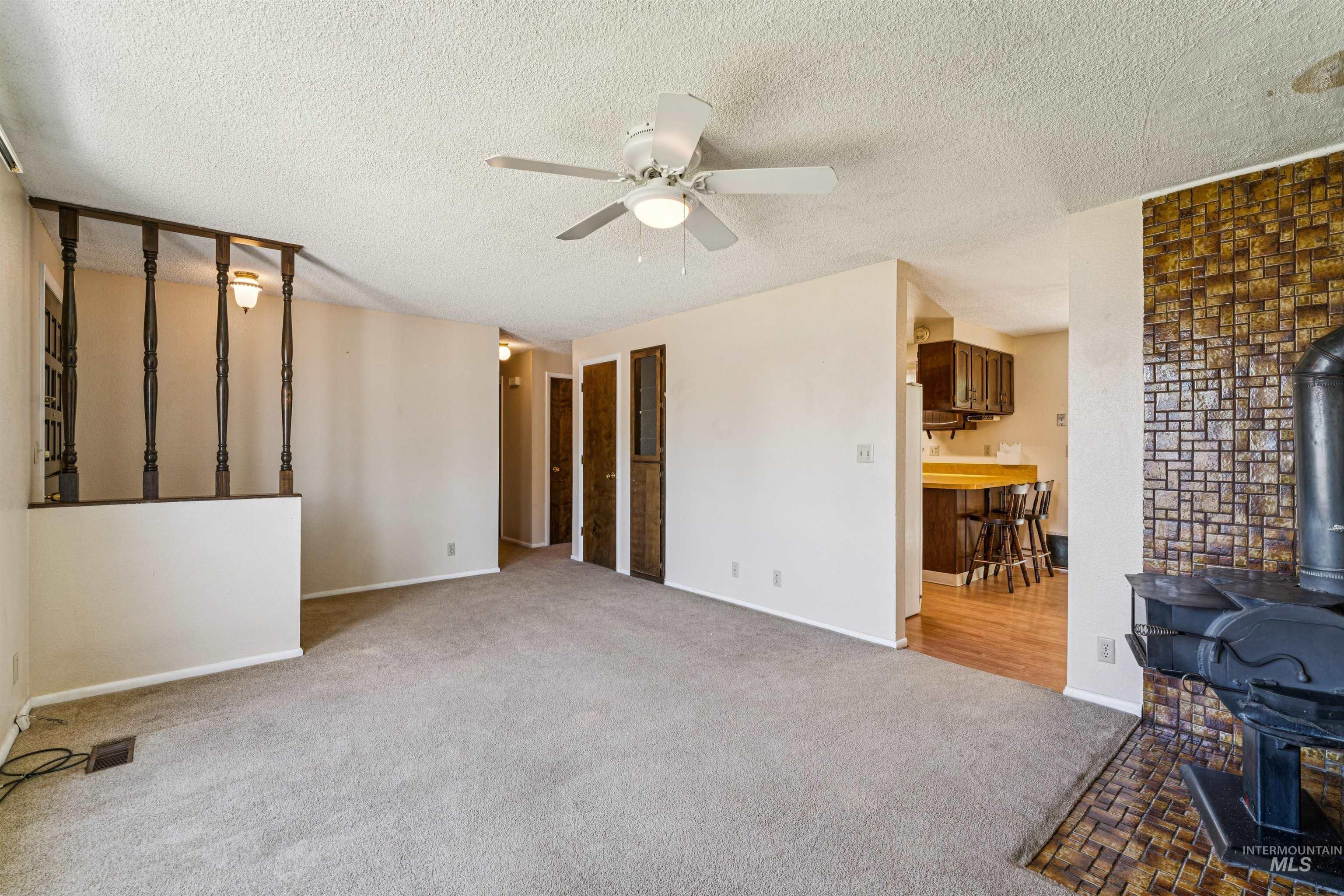 1057 Sweetwood, Nampa, Idaho 83651, 3 Bedrooms, 2 Bathrooms, Residential For Sale, Price $290,000,MLS 98988382