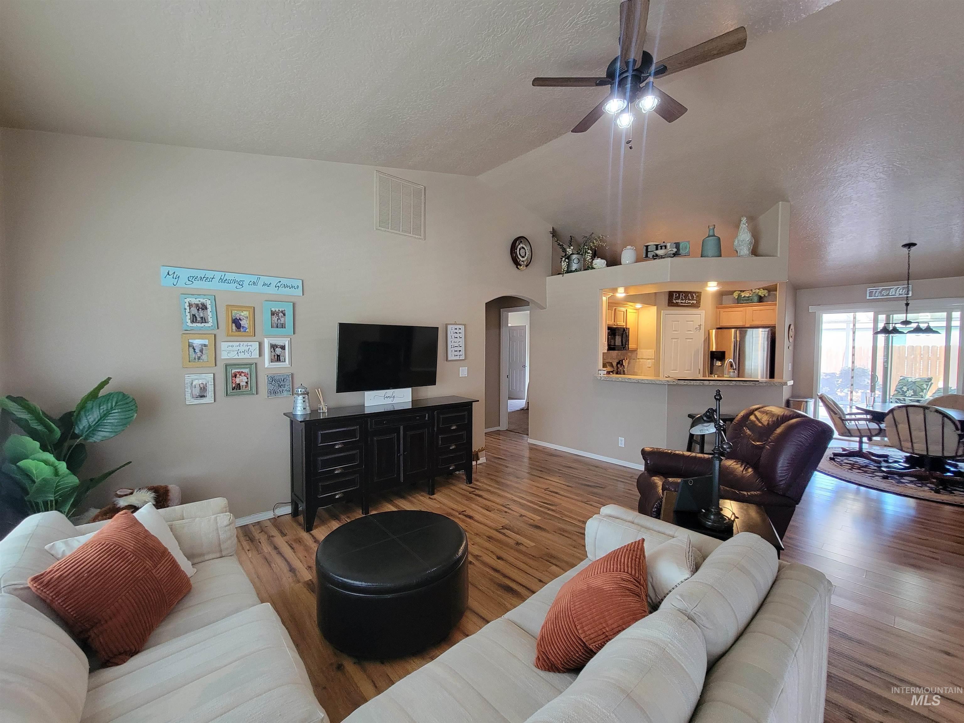 252 Archer Rd, Middleton, Idaho 83644, 4 Bedrooms, 2 Bathrooms, Residential For Sale, Price $414,900,MLS 98988385