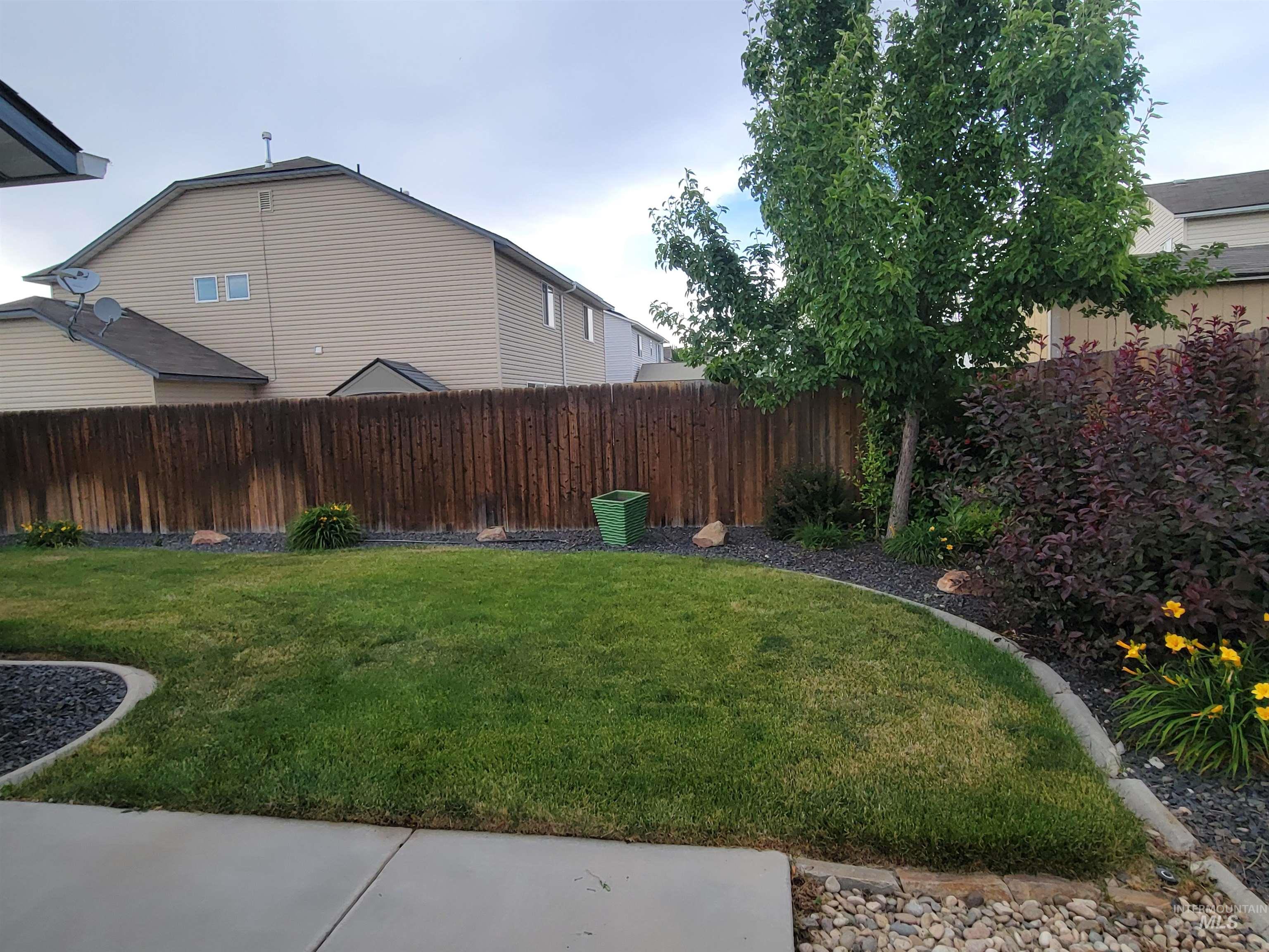 252 Archer Rd, Middleton, Idaho 83644, 4 Bedrooms, 2 Bathrooms, Residential For Sale, Price $414,900,MLS 98988385