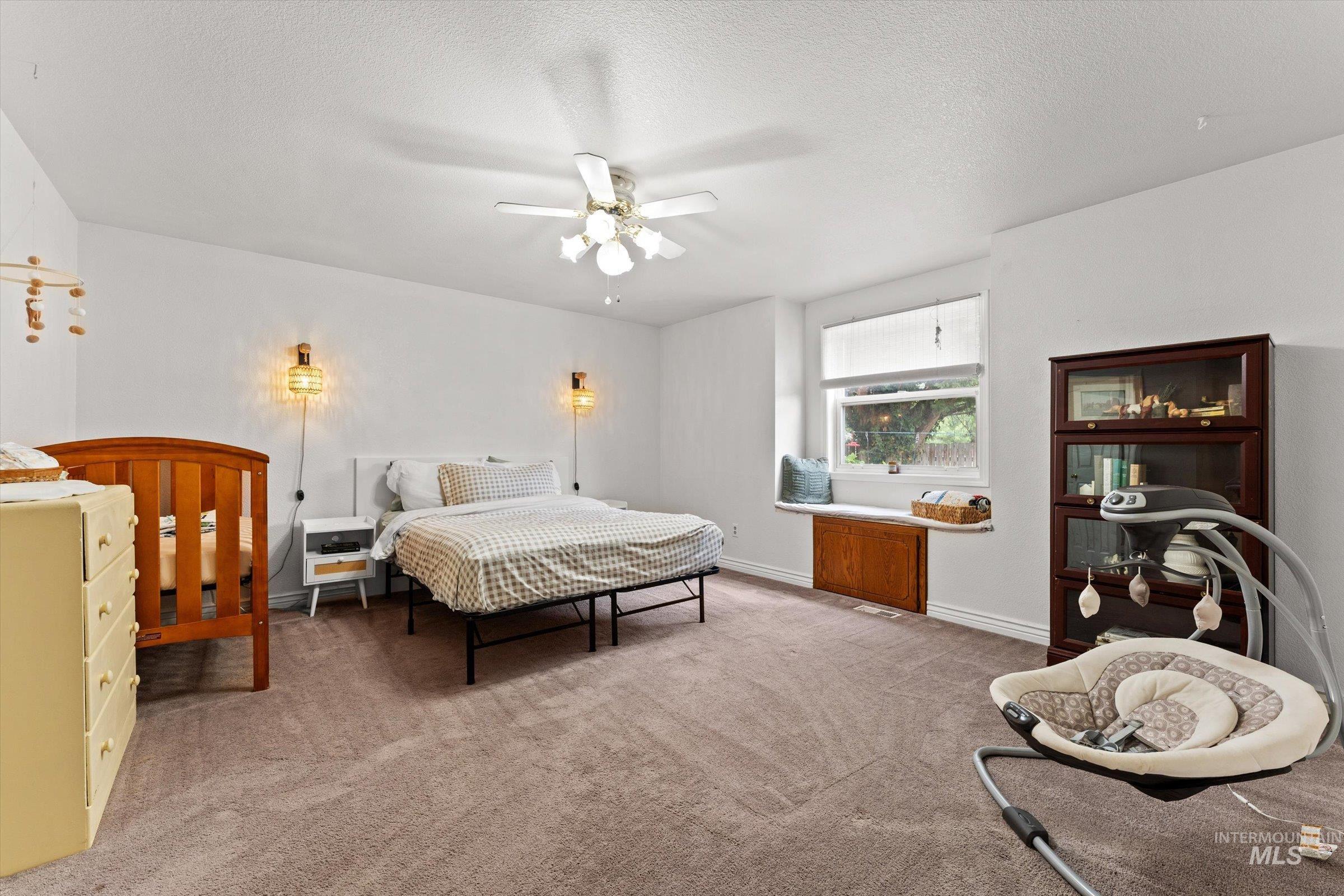 17 S Cobblestone Ct., Nampa, Idaho 83651, 3 Bedrooms, 2 Bathrooms, Residential For Sale, Price $379,900,MLS 98988387