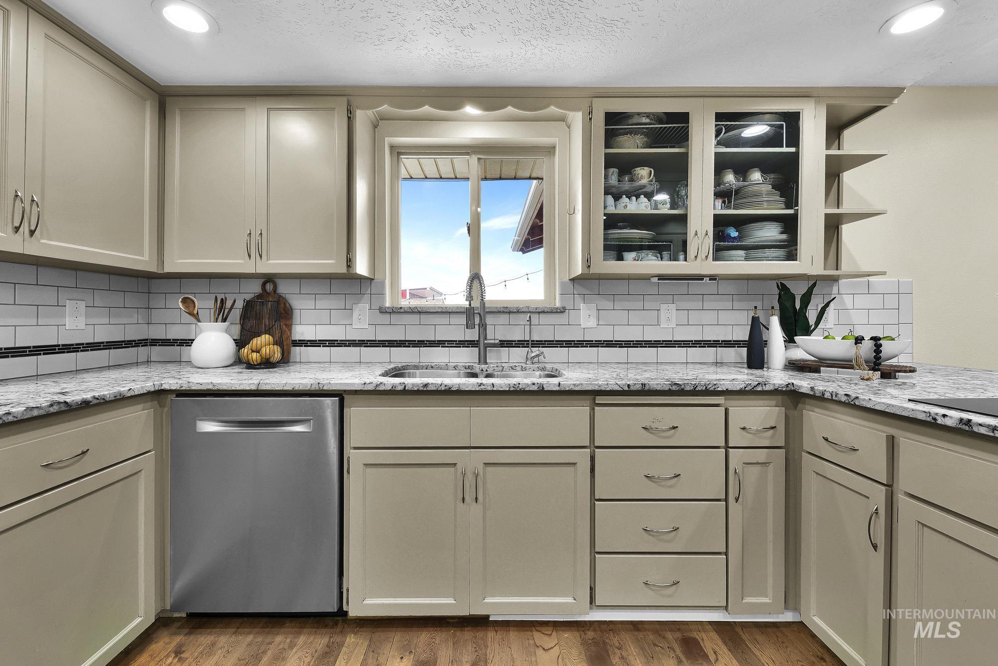 315 E Pat Lane, Caldwell, Idaho 83607-9013, 4 Bedrooms, 2.5 Bathrooms, Residential For Sale, Price $614,950, 98988388