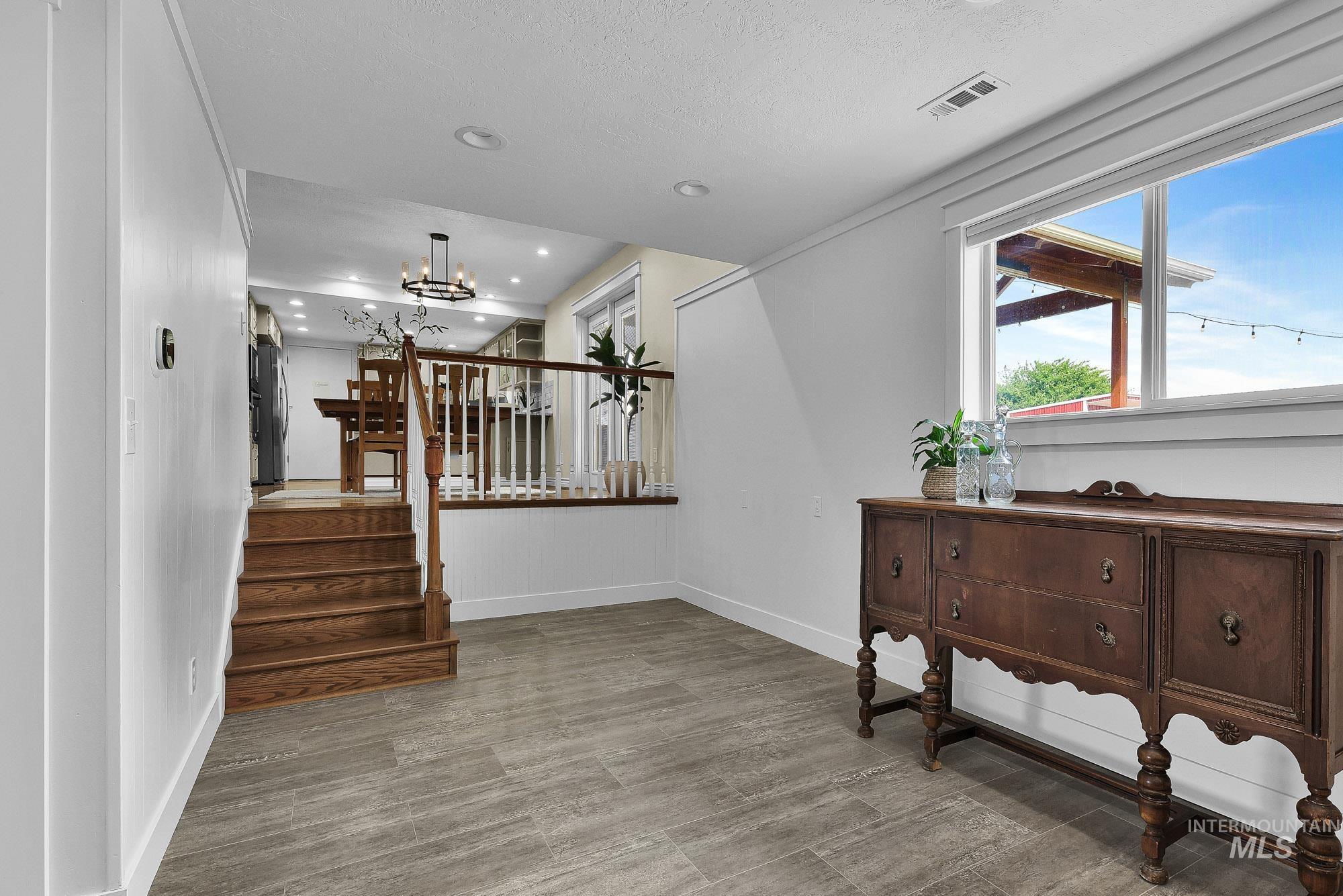 315 E Pat Lane, Caldwell, Idaho 83607-9013, 4 Bedrooms, 2.5 Bathrooms, Residential For Sale, Price $614,950, 98988388