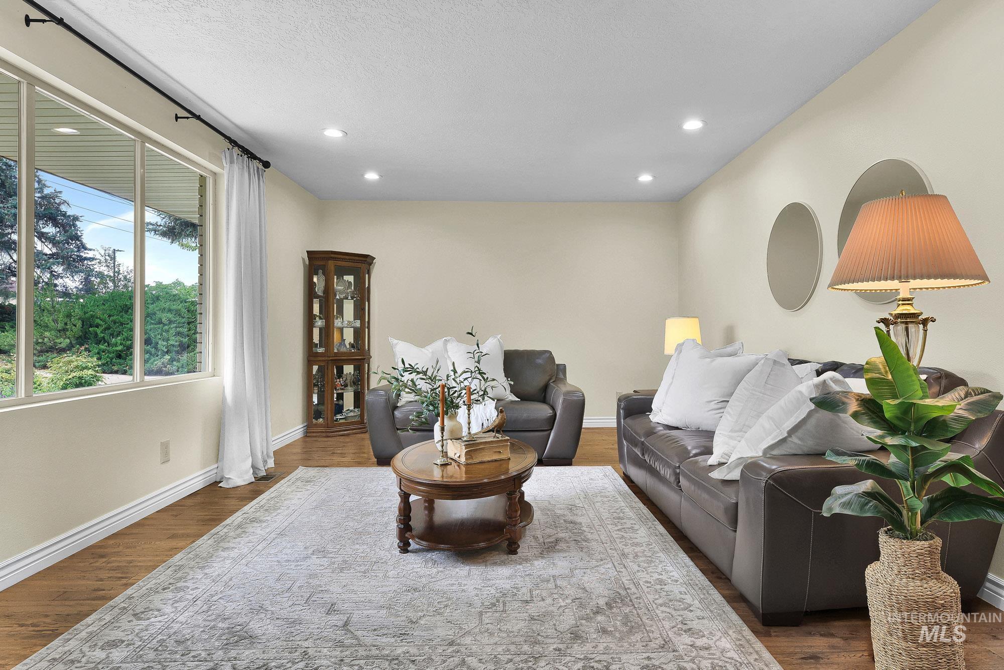 315 E Pat Lane, Caldwell, Idaho 83607-9013, 4 Bedrooms, 2.5 Bathrooms, Residential For Sale, Price $614,950, 98988388