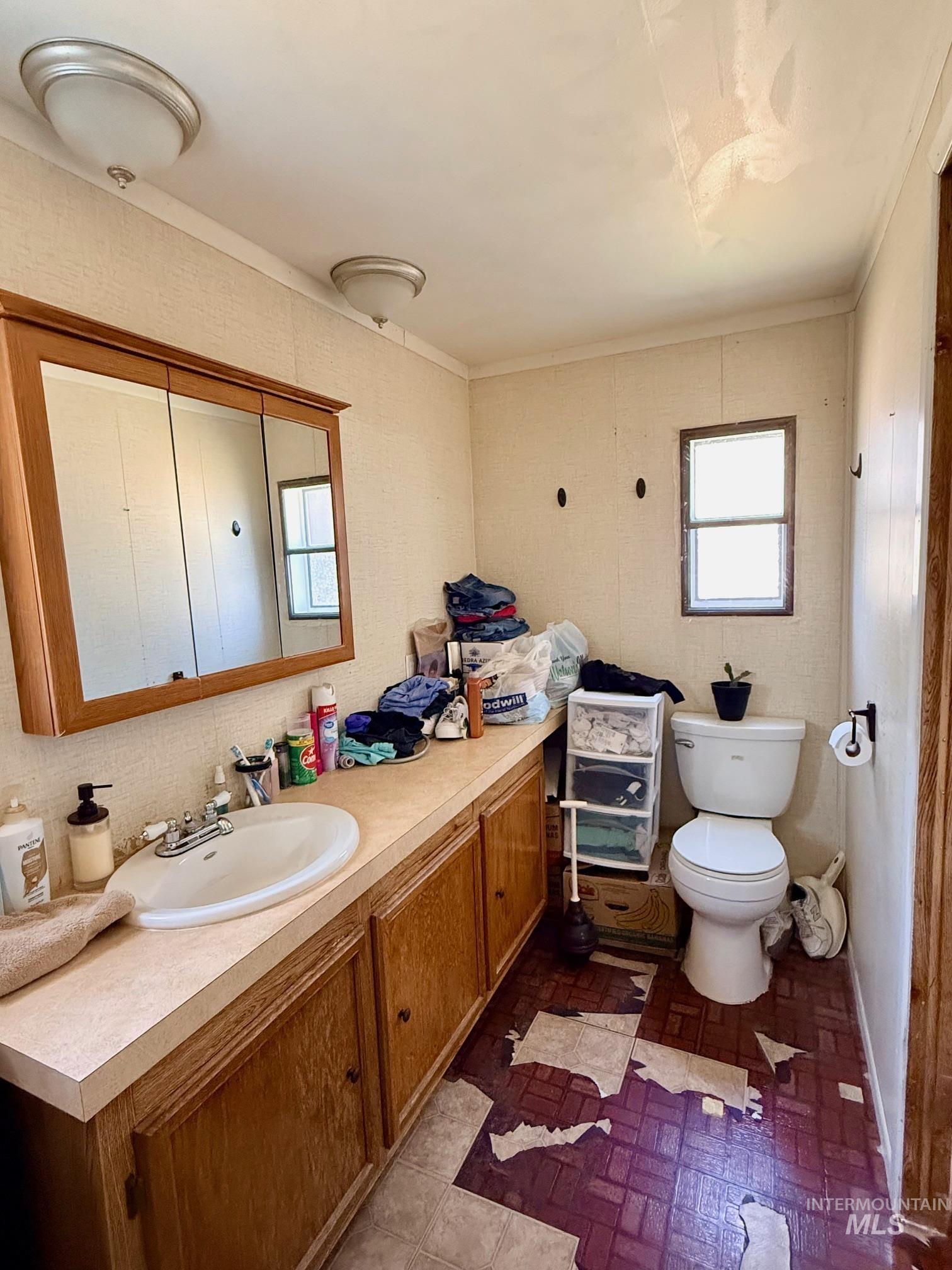11 Bass Ln, Orofino, Idaho 83544, 2 Bedrooms, 1.5 Bathrooms, Residential For Sale, Price $40,000,MLS 98988391