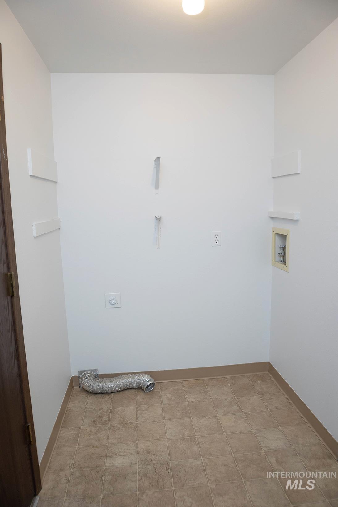 106 NE 16th, Fruitland, Idaho 83619, 3 Bedrooms, 1 Bathroom, Residential For Sale, Price $325,000,MLS 98988392