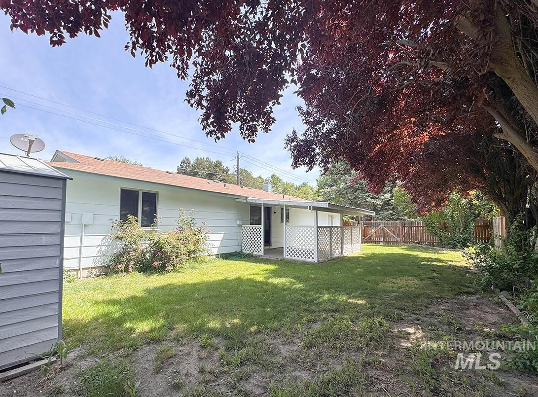 106 NE 16th, Fruitland, Idaho 83619, 3 Bedrooms, 1 Bathroom, Residential For Sale, Price $325,000,MLS 98988392