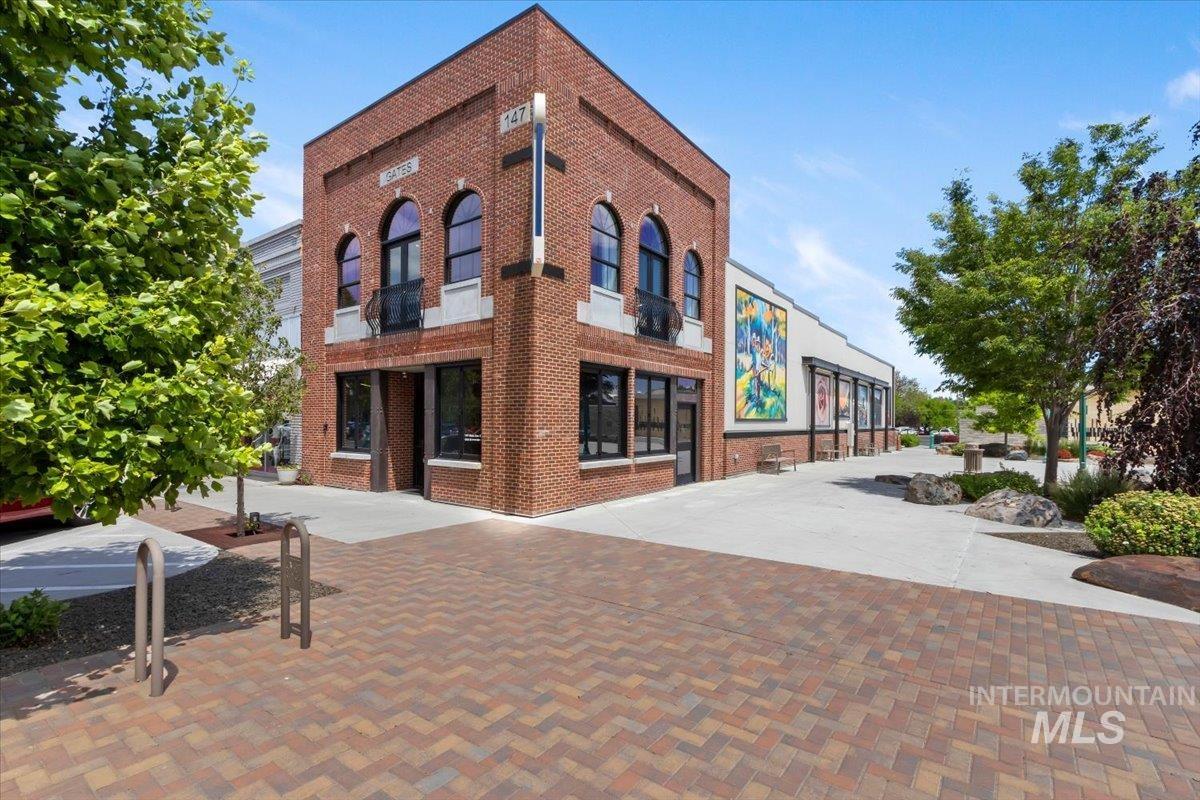 147 Main Ave E, Twin Falls, Idaho 83301-6229, 16 Rooms, Business/Commercial For Sale, Price $103,200,MLS 98988394