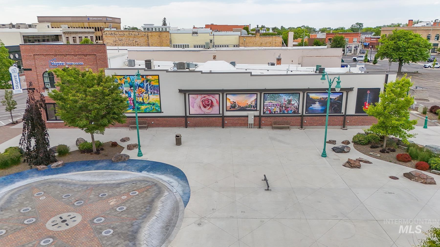 147 Main Ave E, Twin Falls, Idaho 83301-6229, 16 Rooms, Business/Commercial For Sale, Price $103,200,MLS 98988394