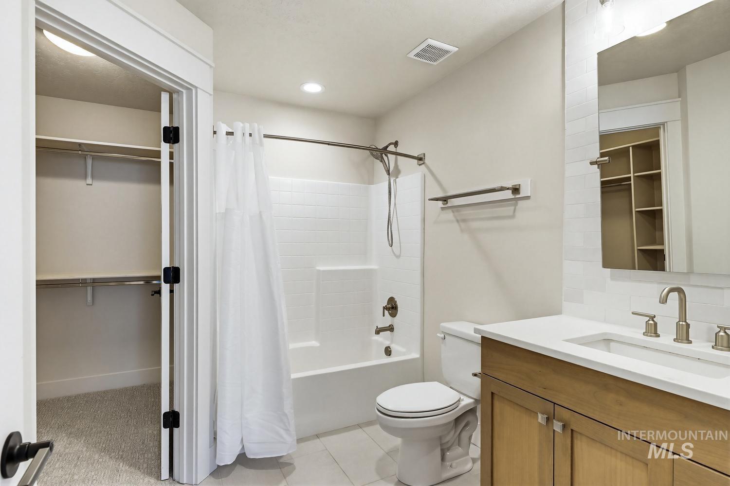 5463 N Vasto Way, Meridian, Idaho 83646, 4 Bedrooms, 4.5 Bathrooms, Residential For Sale, Price $1,125,000, 98988396