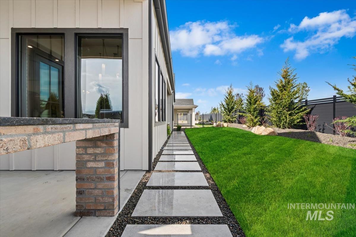 2165 N Palaestra Ave, Eagle, Idaho 83616, 4 Bedrooms, 3 Bathrooms, Residential For Sale, Price $1,199,900, 98988399