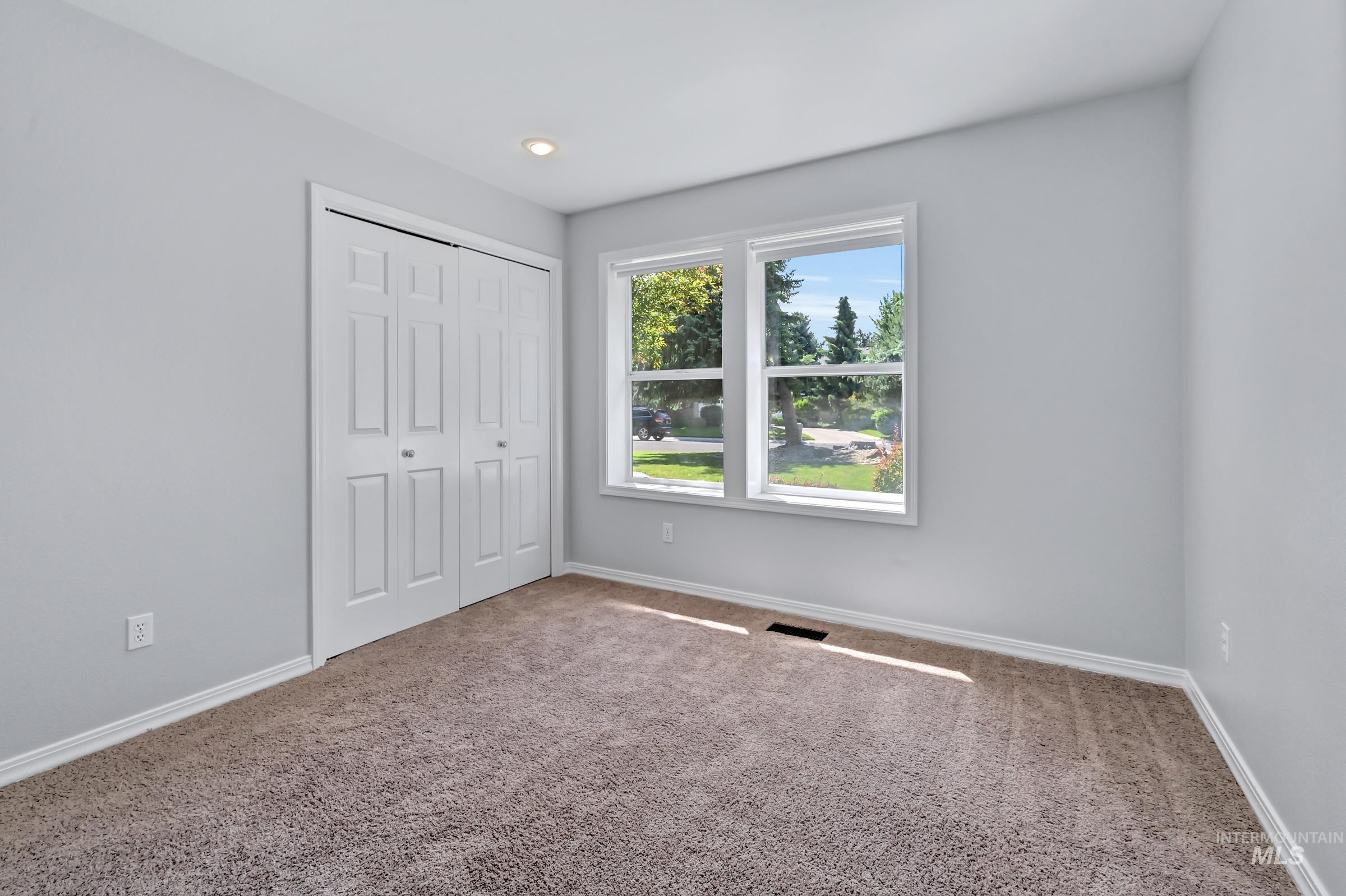 5145 N Riverfront Dr, Garden City, Idaho 83714, 3 Bedrooms, 3 Bathrooms, Residential For Sale, Price $699,900, 98988401