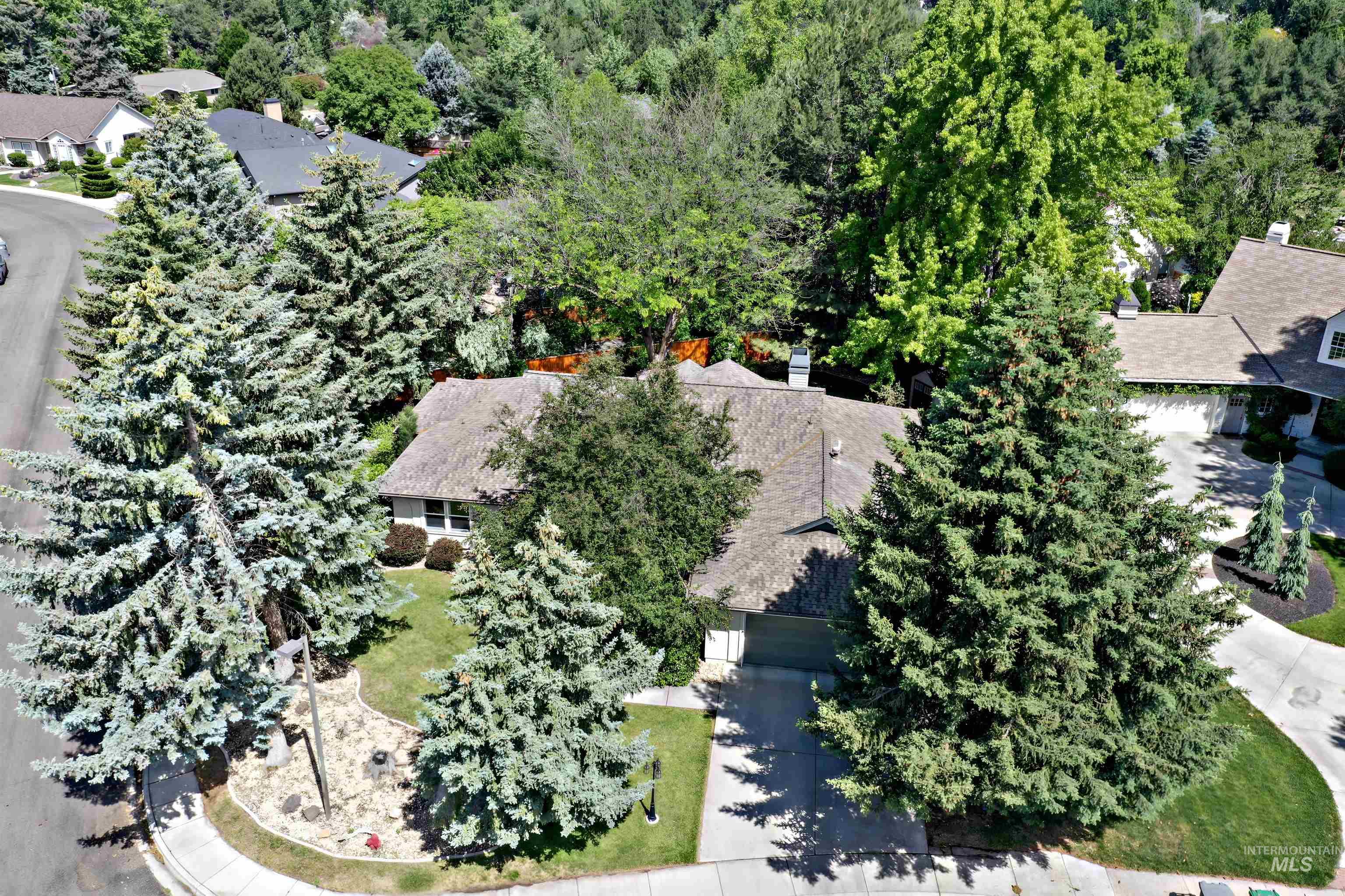 5145 N Riverfront Dr, Garden City, Idaho 83714, 3 Bedrooms, 3 Bathrooms, Residential For Sale, Price $699,900,MLS 98988401