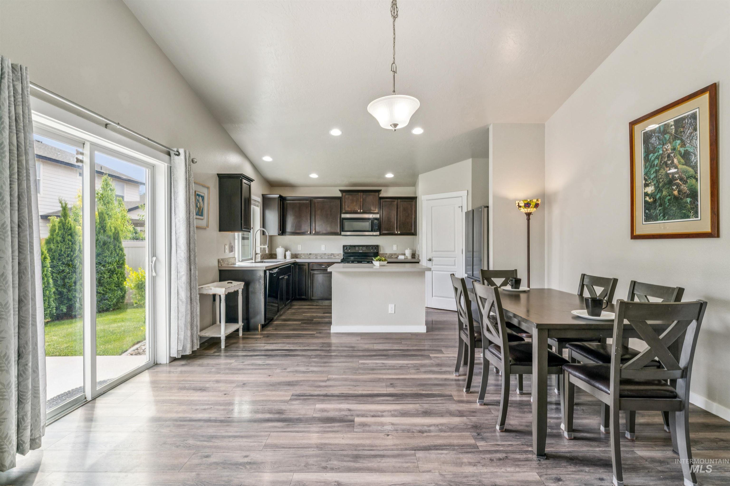 10551 Avalon St., Nampa, Idaho 83687, 4 Bedrooms, 2 Bathrooms, Residential For Sale, Price $414,900,MLS 98988404