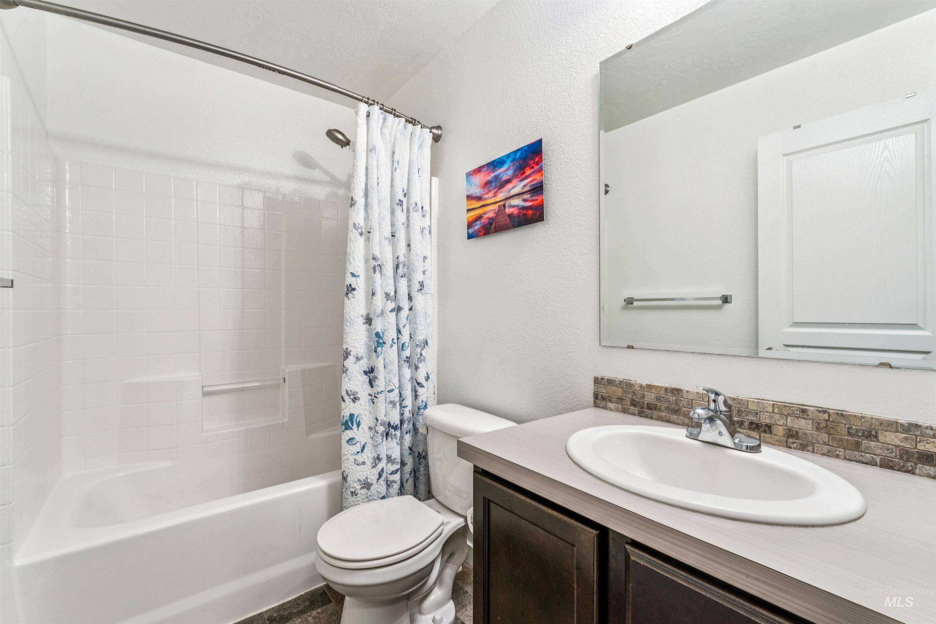 10551 Avalon St., Nampa, Idaho 83687, 4 Bedrooms, 2 Bathrooms, Residential For Sale, Price $414,900,MLS 98988404