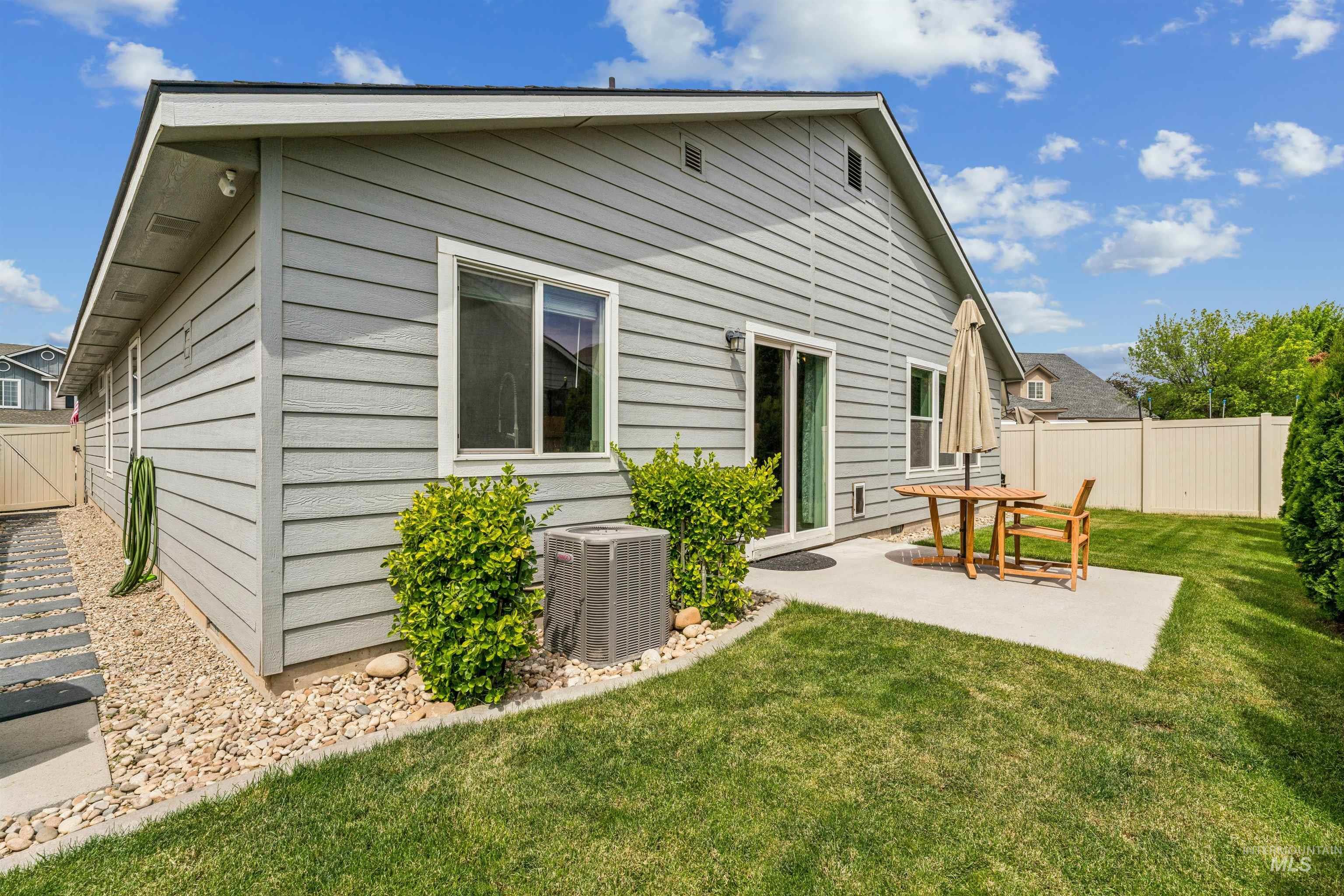 10551 Avalon St., Nampa, Idaho 83687, 4 Bedrooms, 2 Bathrooms, Residential For Sale, Price $414,900,MLS 98988404