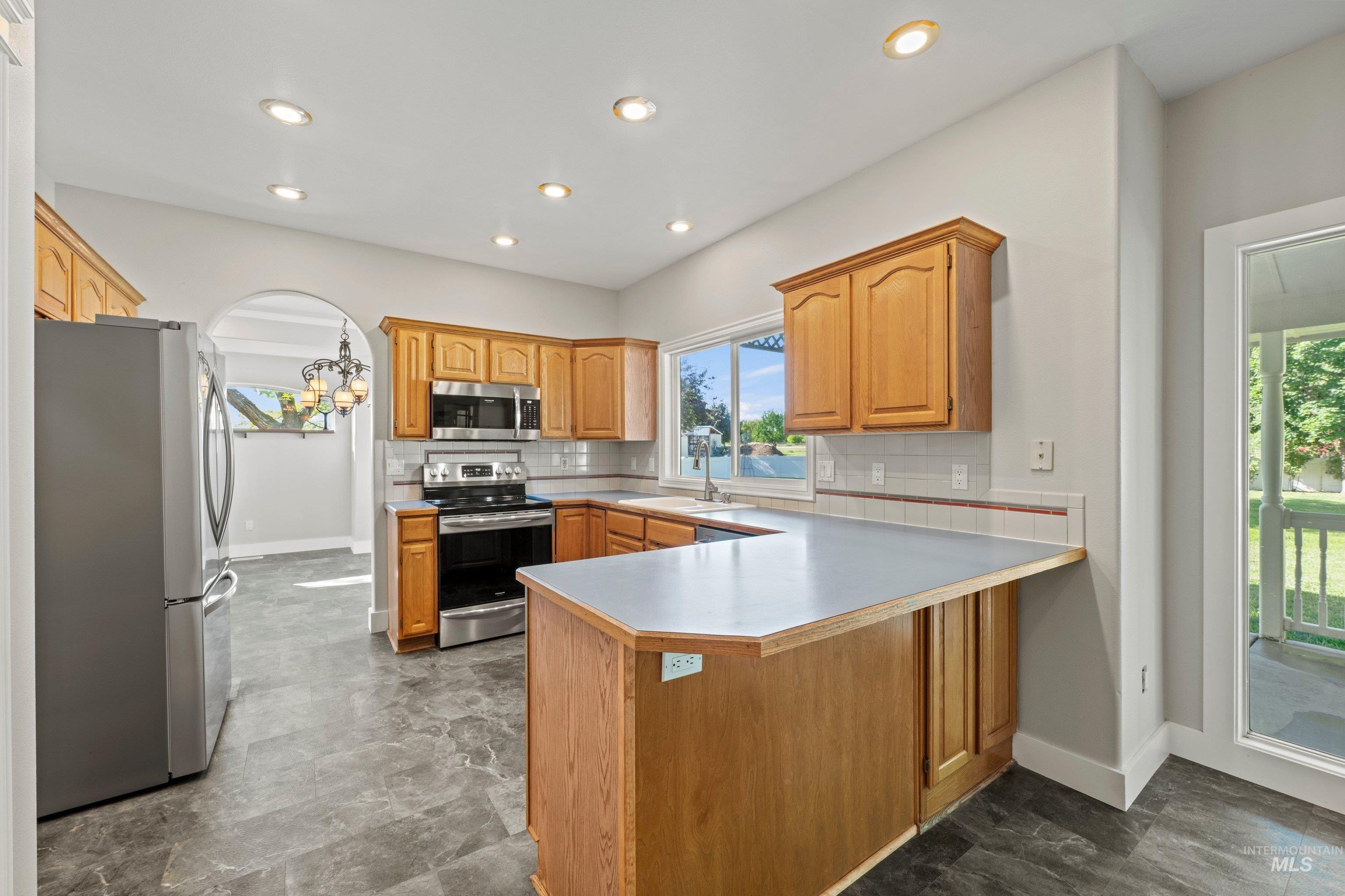 6423 Wright Lane, Nampa, Idaho 83686, 4 Bedrooms, 2.5 Bathrooms, Farm & Ranch For Sale, Price $999,875,MLS 98988405