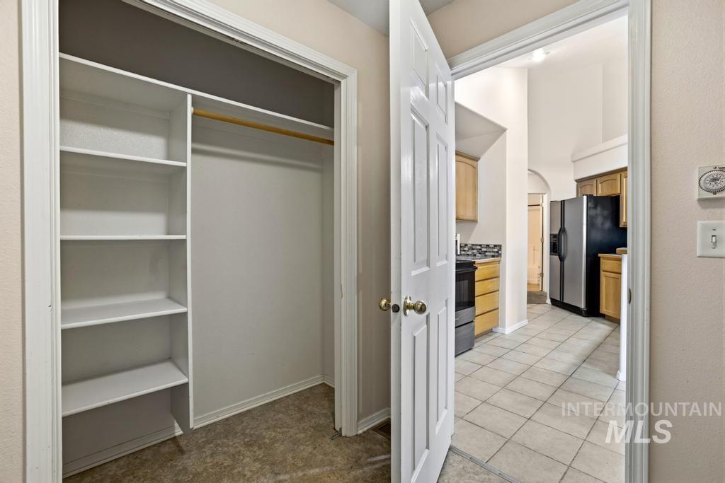 8773 W Banjo Dr., Boise, Idaho 83709, 3 Bedrooms, 2 Bathrooms, Residential For Sale, Price $399,000,MLS 98988408