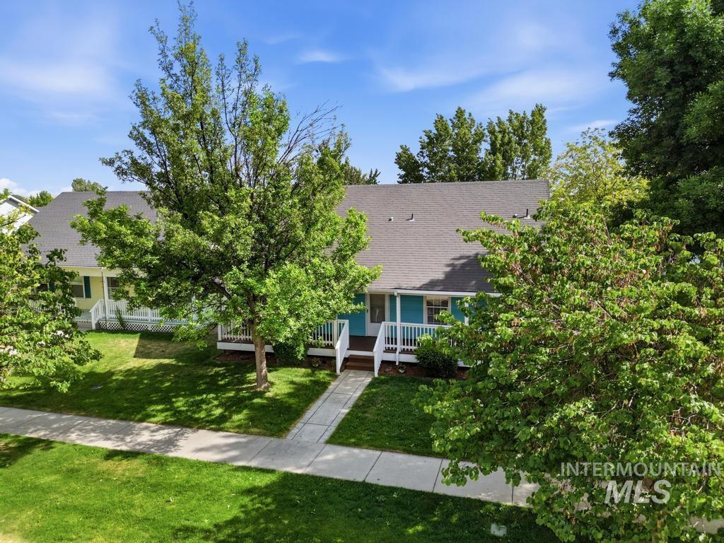 8773 W Banjo Dr., Boise, Idaho 83709, 3 Bedrooms, 2 Bathrooms, Residential For Sale, Price $399,000,MLS 98988408