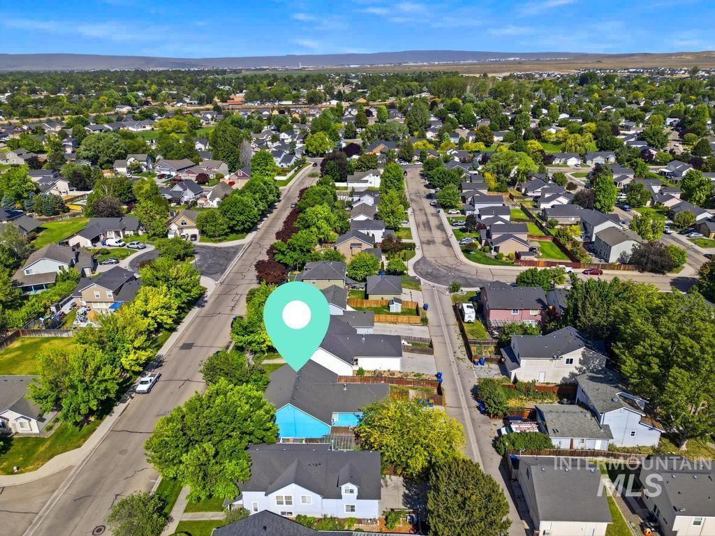8773 W Banjo Dr., Boise, Idaho 83709, 3 Bedrooms, 2 Bathrooms, Residential For Sale, Price $399,000,MLS 98988408