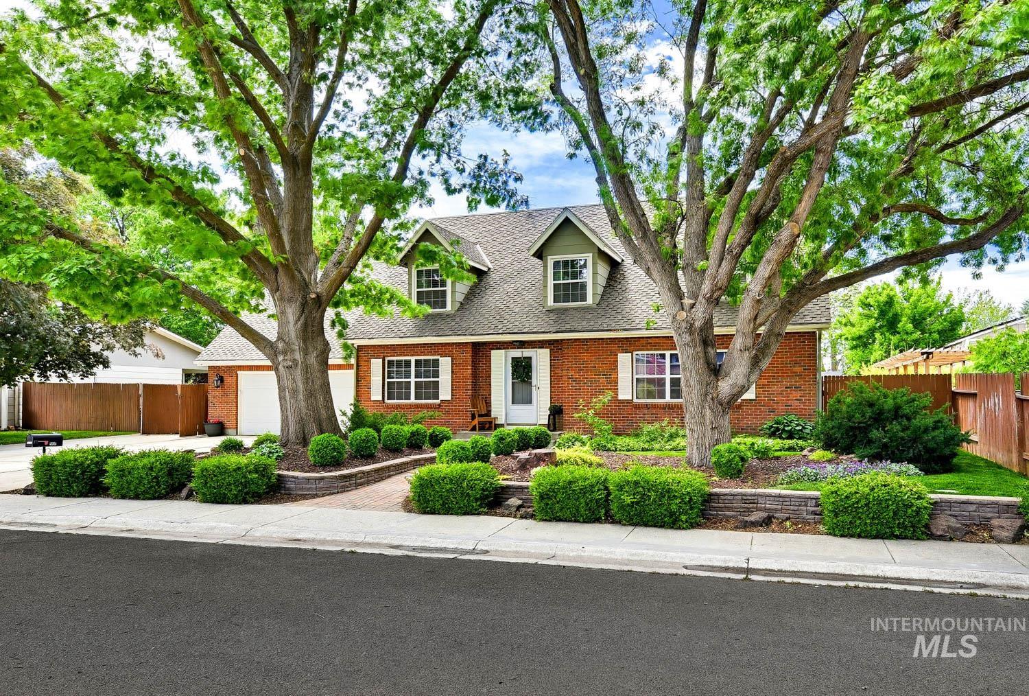 5429 N Capson, Boise, Idaho 83704, 4 Bedrooms, 3 Bathrooms, Residential For Sale, Price $615,000,MLS 98988418