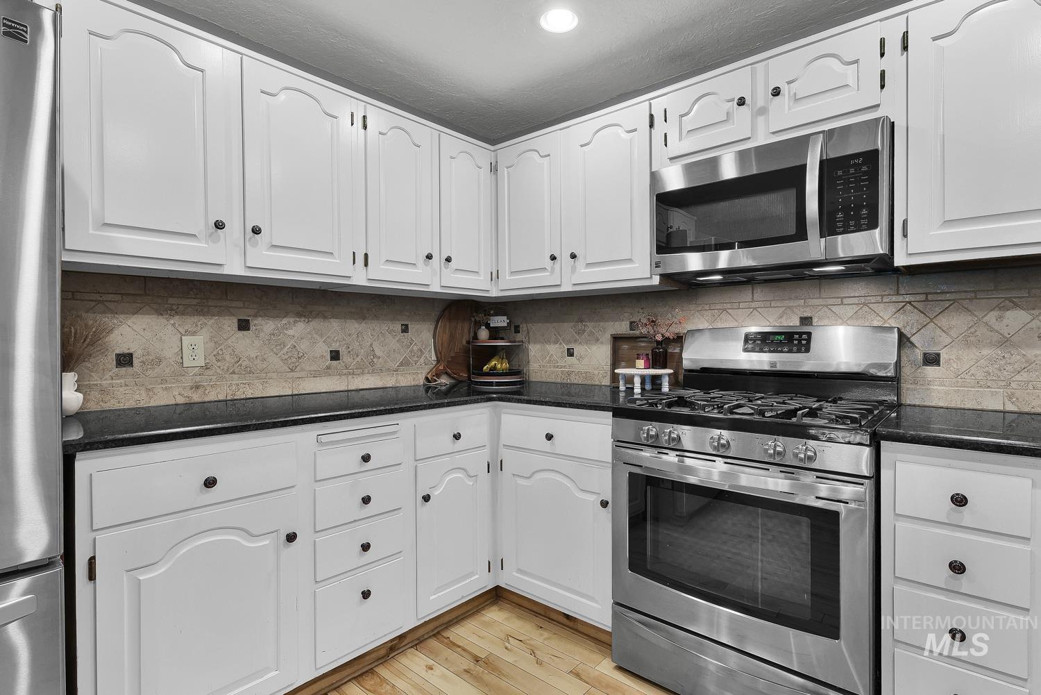 5429 N Capson, Boise, Idaho 83704, 4 Bedrooms, 3 Bathrooms, Residential For Sale, Price $615,000,MLS 98988418